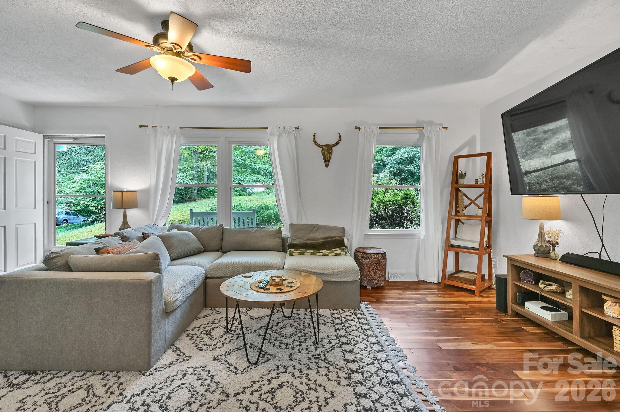 222 Timberlane Drive Property Photo 8