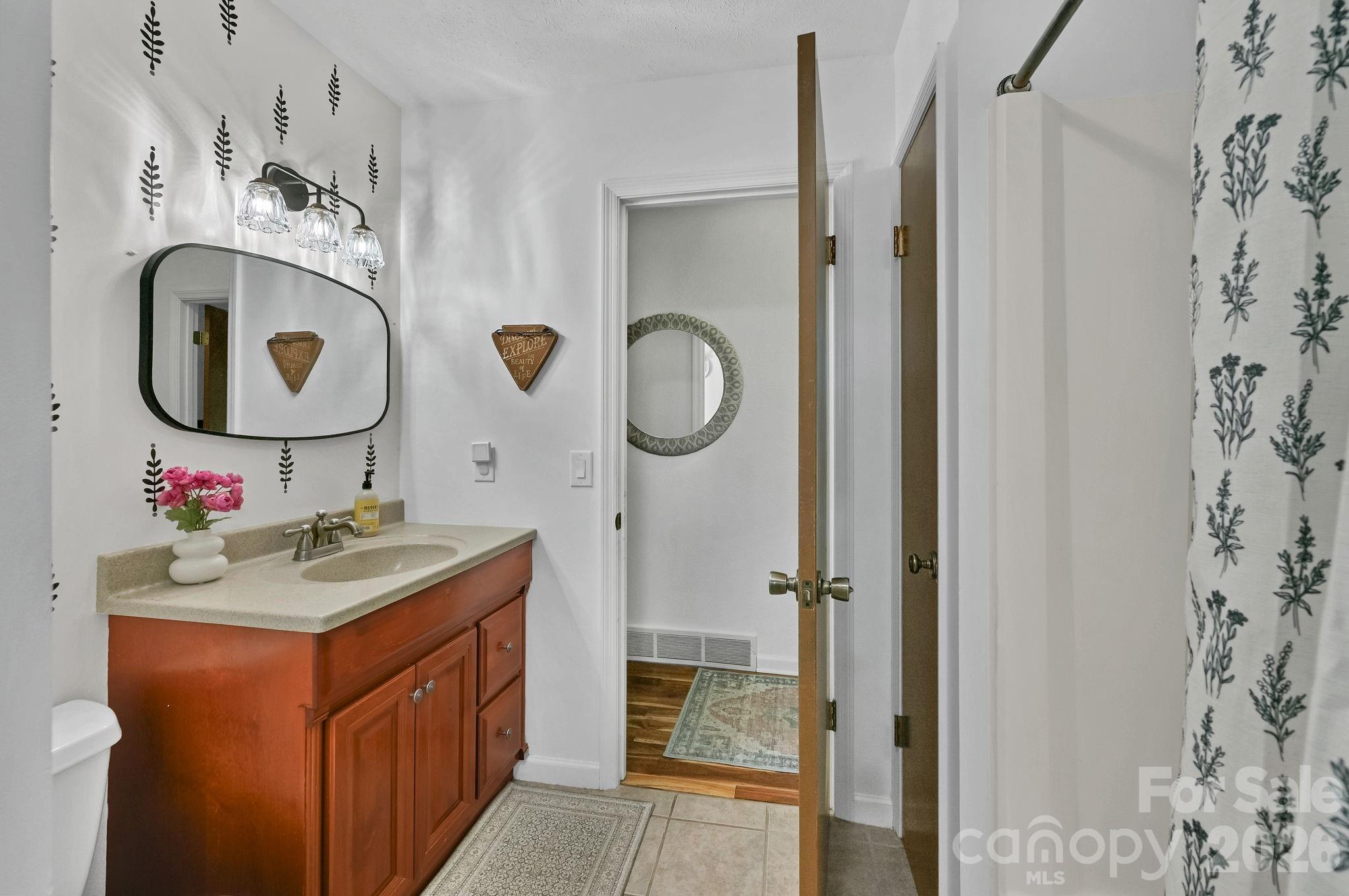 222 Timberlane Drive Property Photo 17