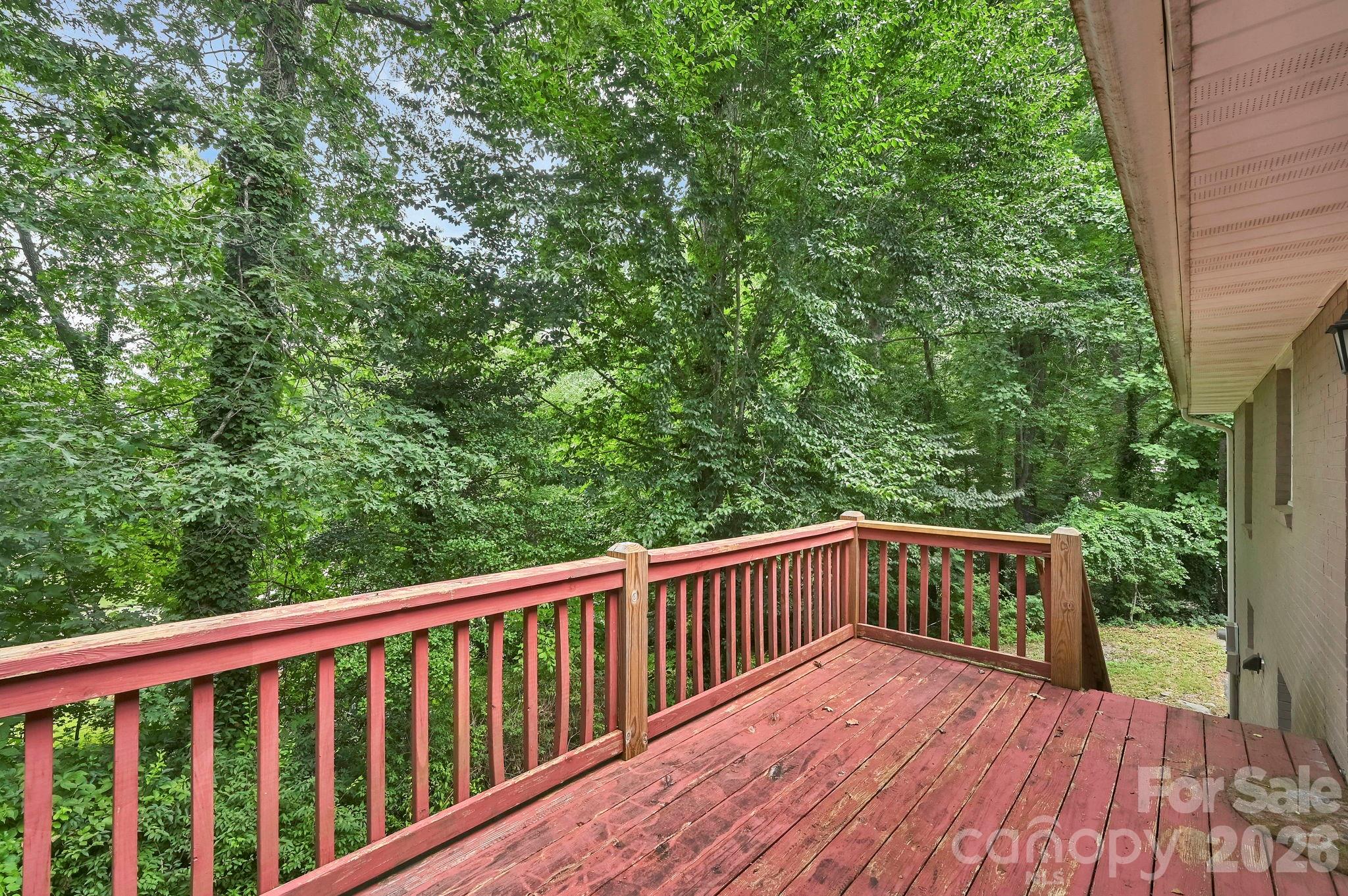 222 Timberlane Drive Property Photo 27