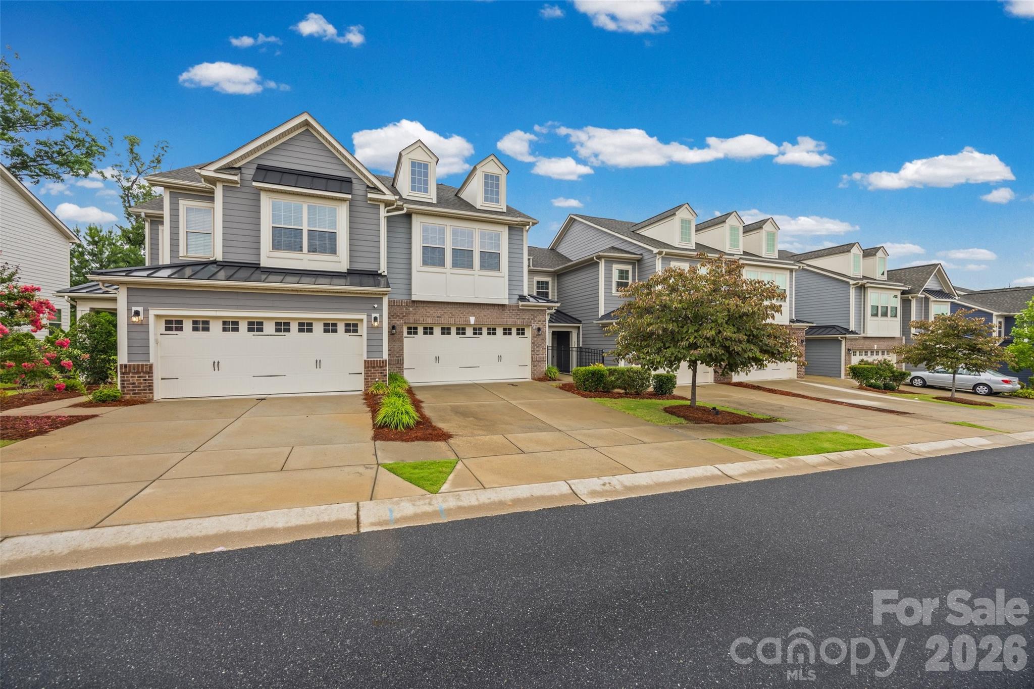 623 Amber Meadows Way Property Photo 2