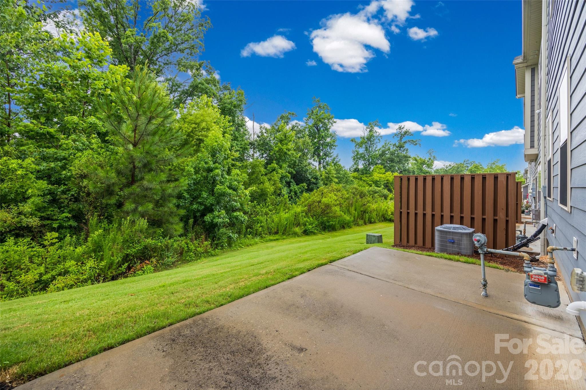 623 Amber Meadows Way Property Photo 24