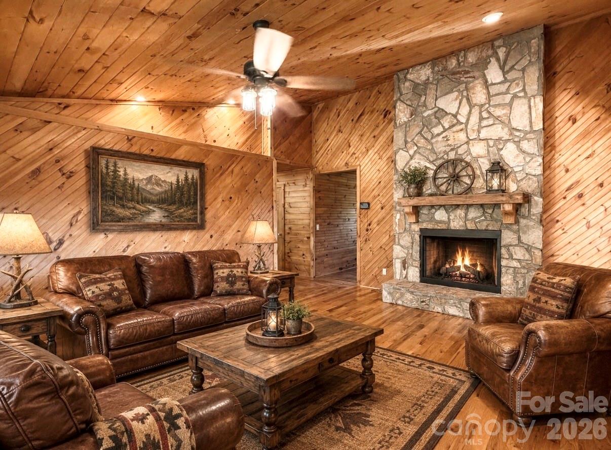 3430 Tranquil Hills Drive Property Photo 9
