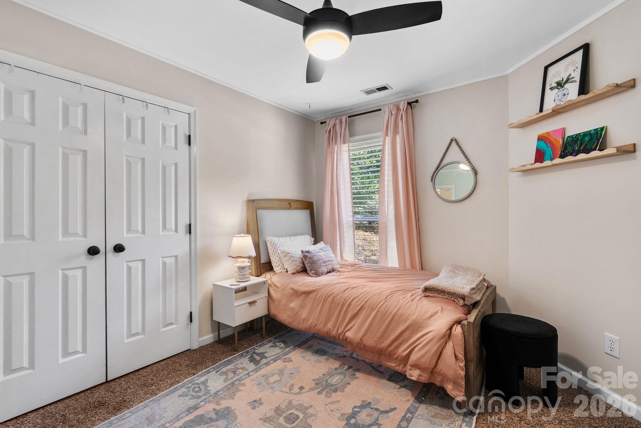 239 Windsor Forest Circle Property Photo 12