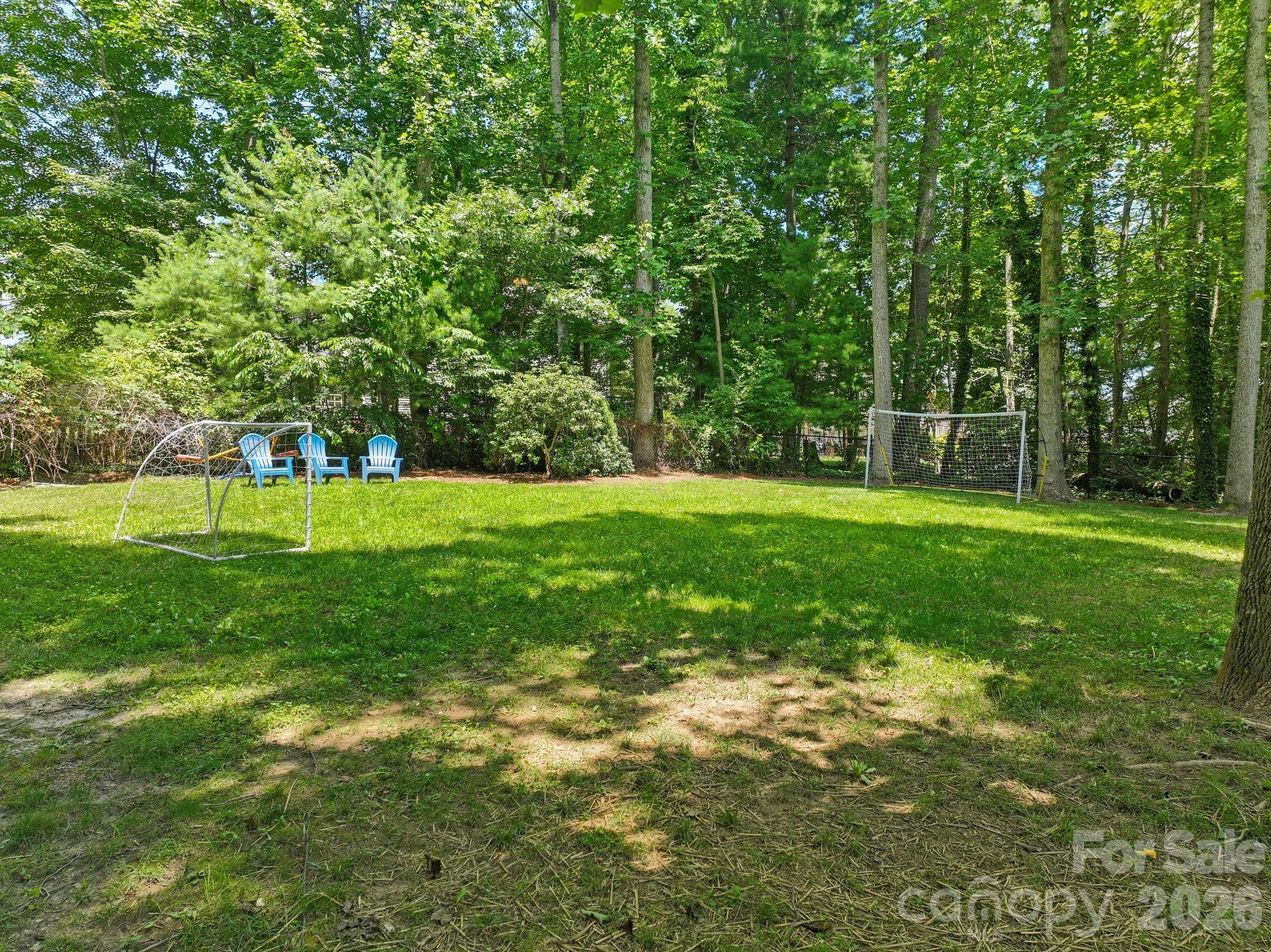 239 Windsor Forest Circle Property Photo 25