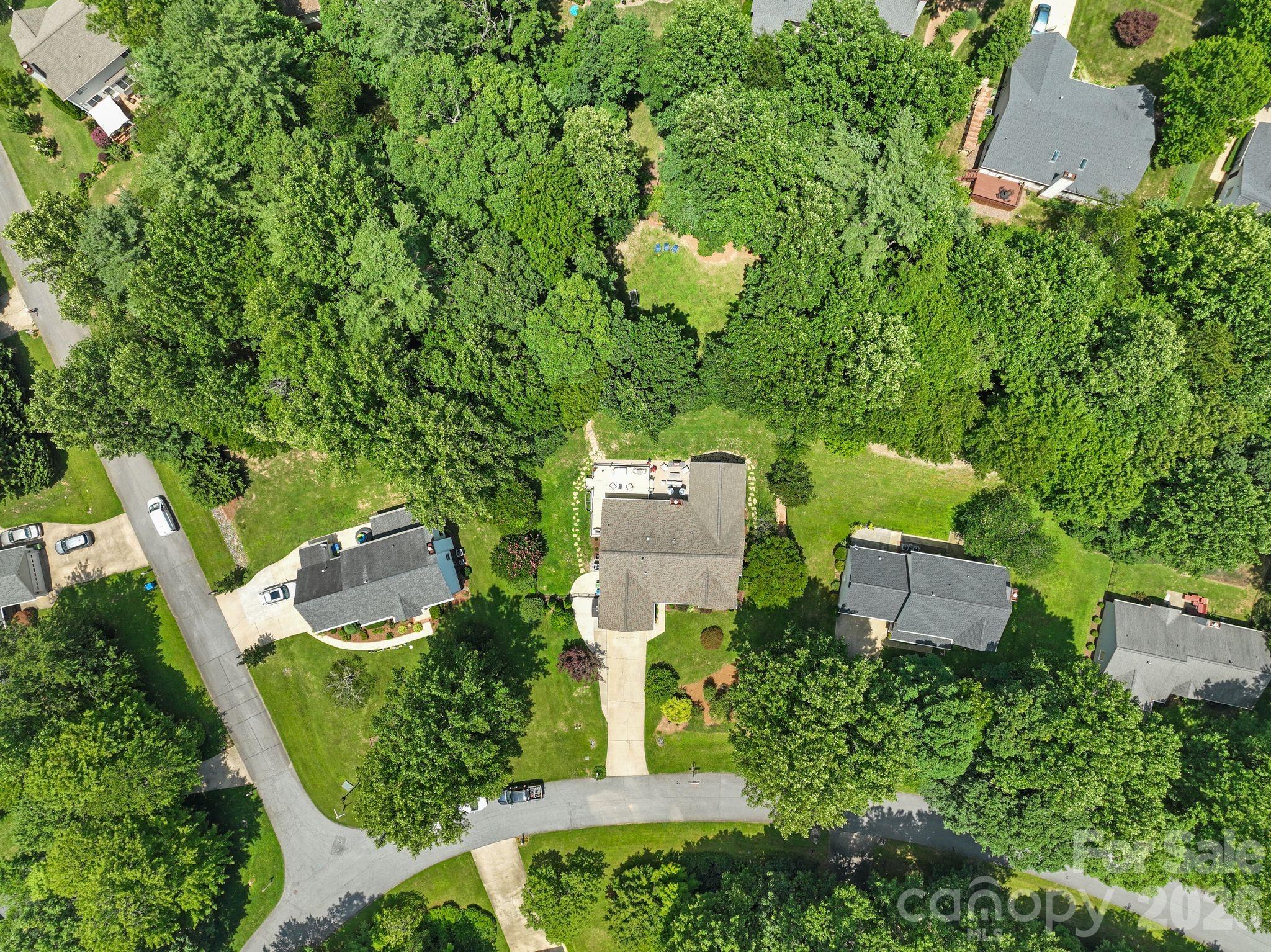 239 Windsor Forest Circle Property Photo 27