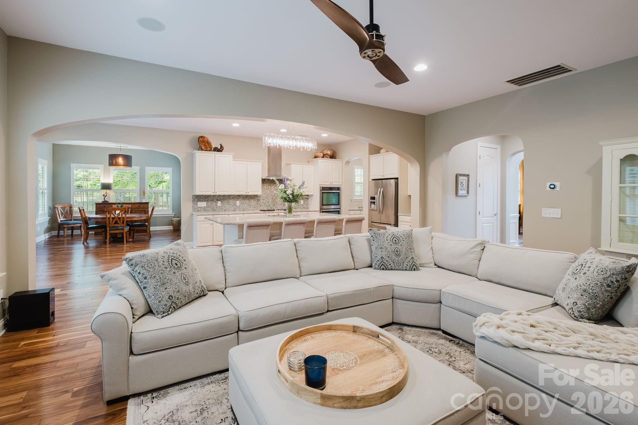 2626 Hamilton Crossings Drive Property Photo 14