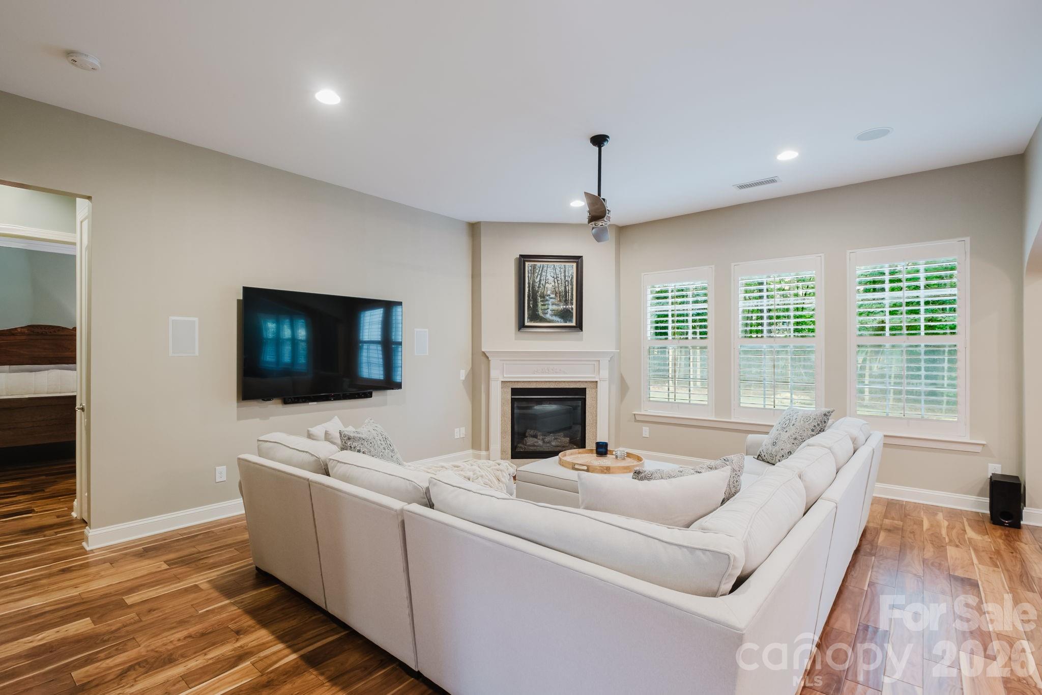 2626 Hamilton Crossings Drive Property Photo 15