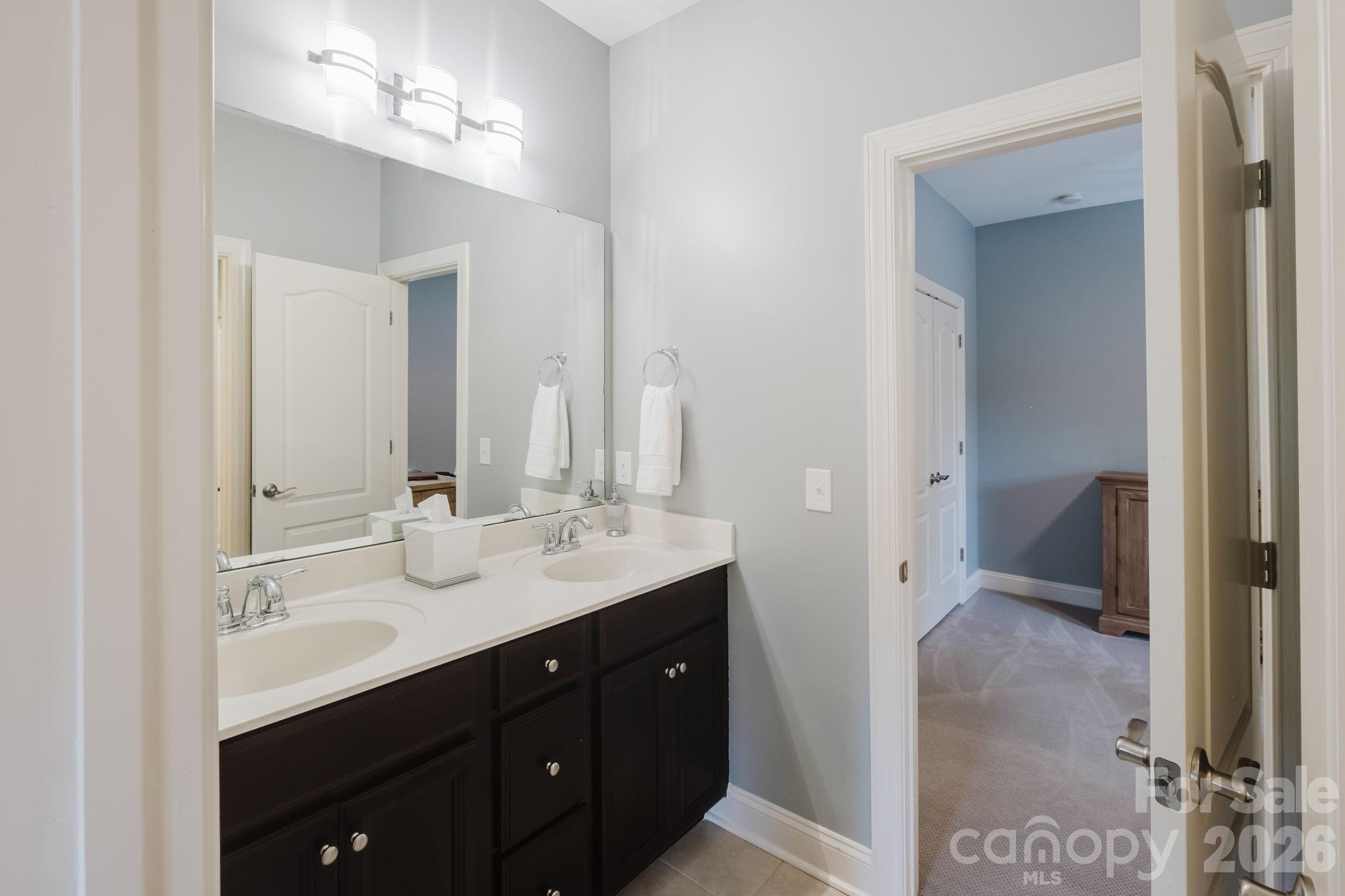 2626 Hamilton Crossings Drive Property Photo 34