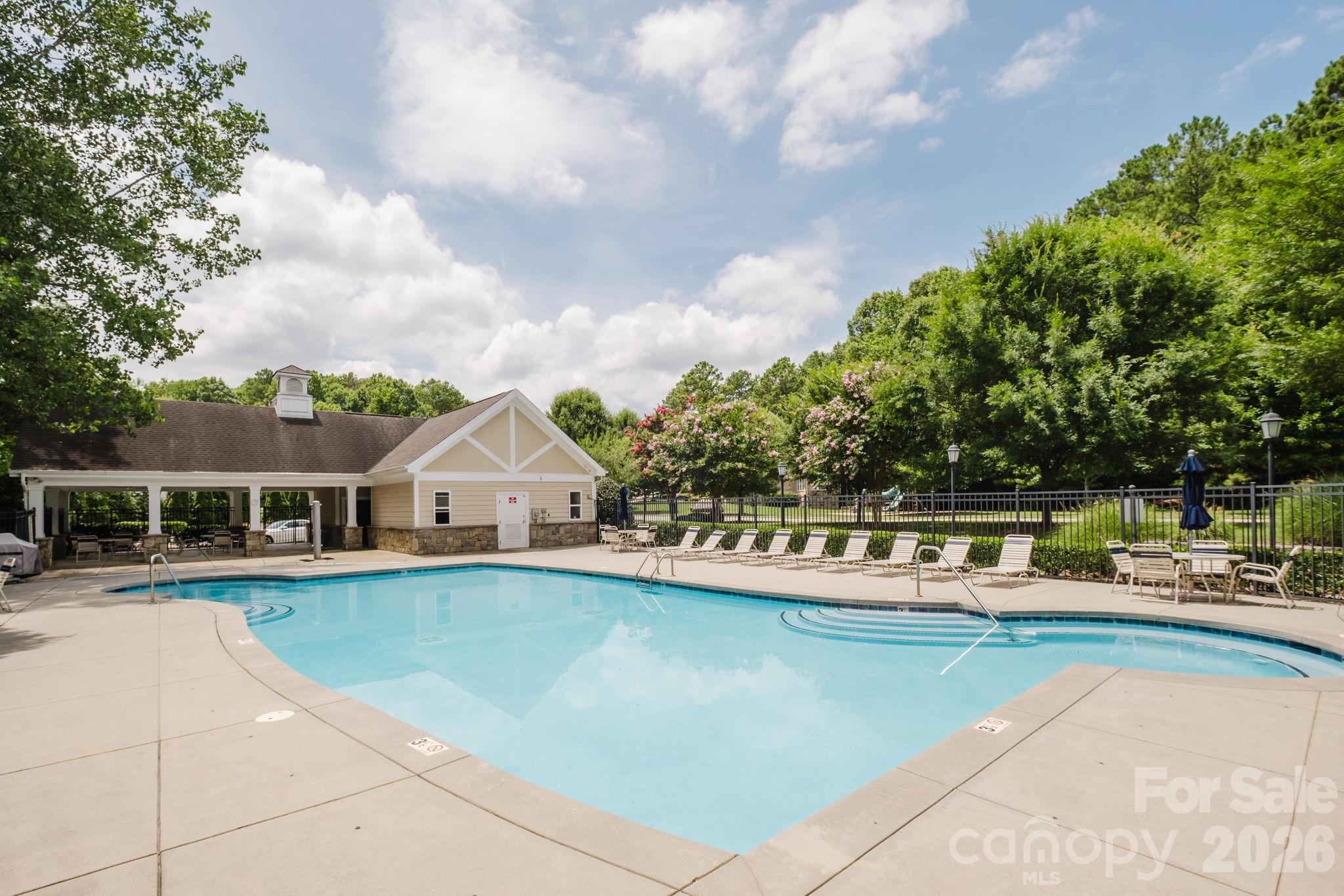 2626 Hamilton Crossings Drive Property Photo 46