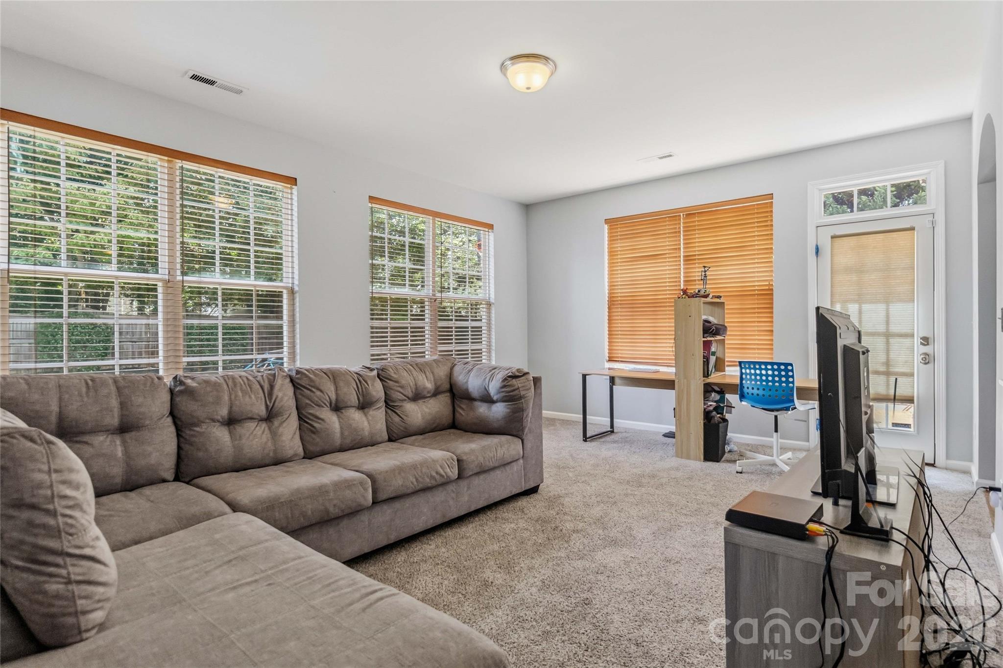8522 Delamere Lane Property Photo 14