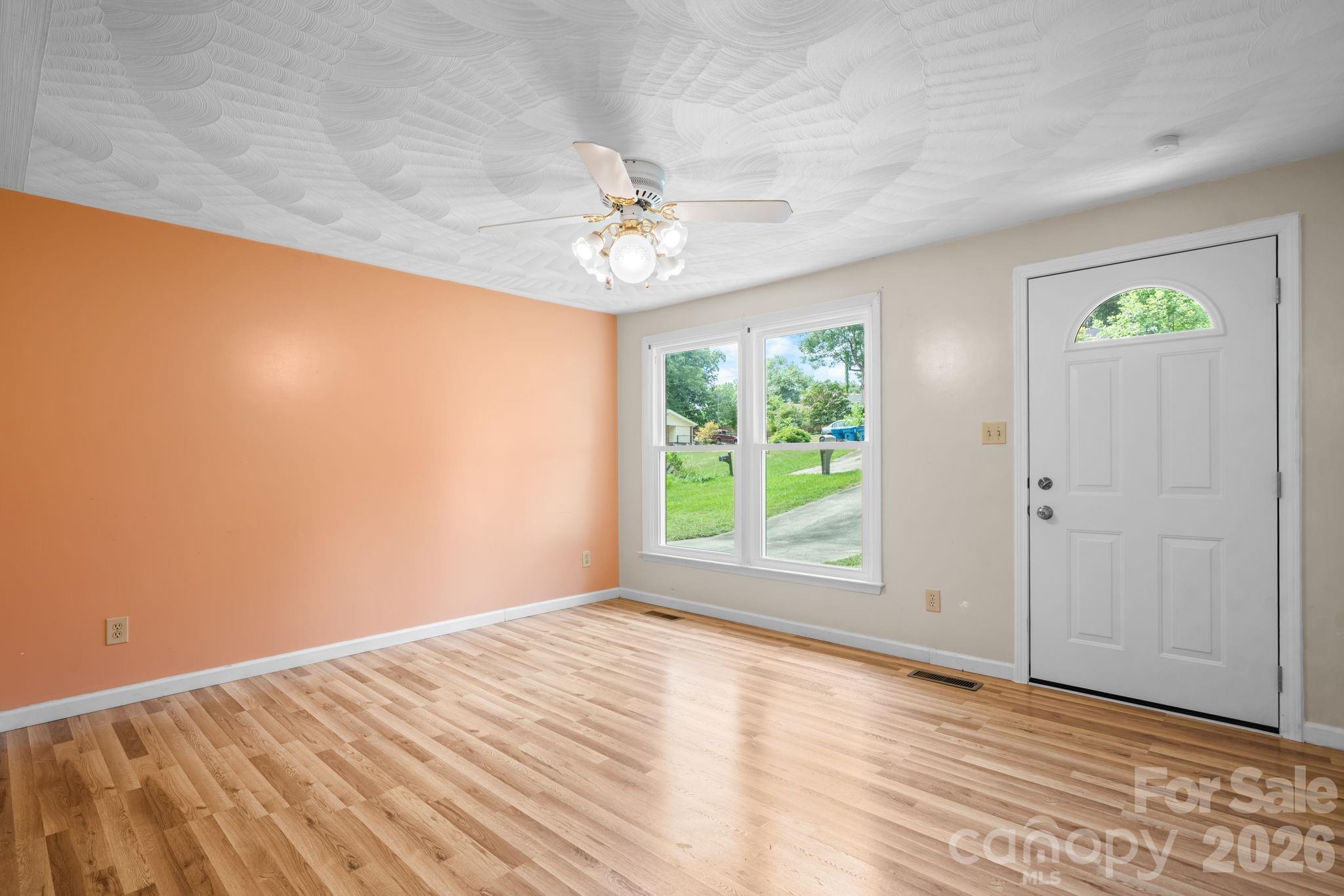 2428 Cedar Valley Drive Property Photo 11