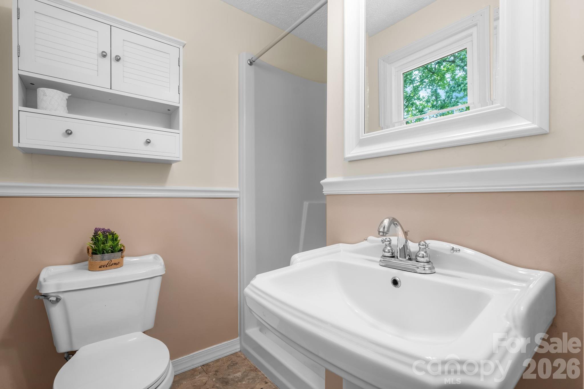2428 Cedar Valley Drive Property Photo 16