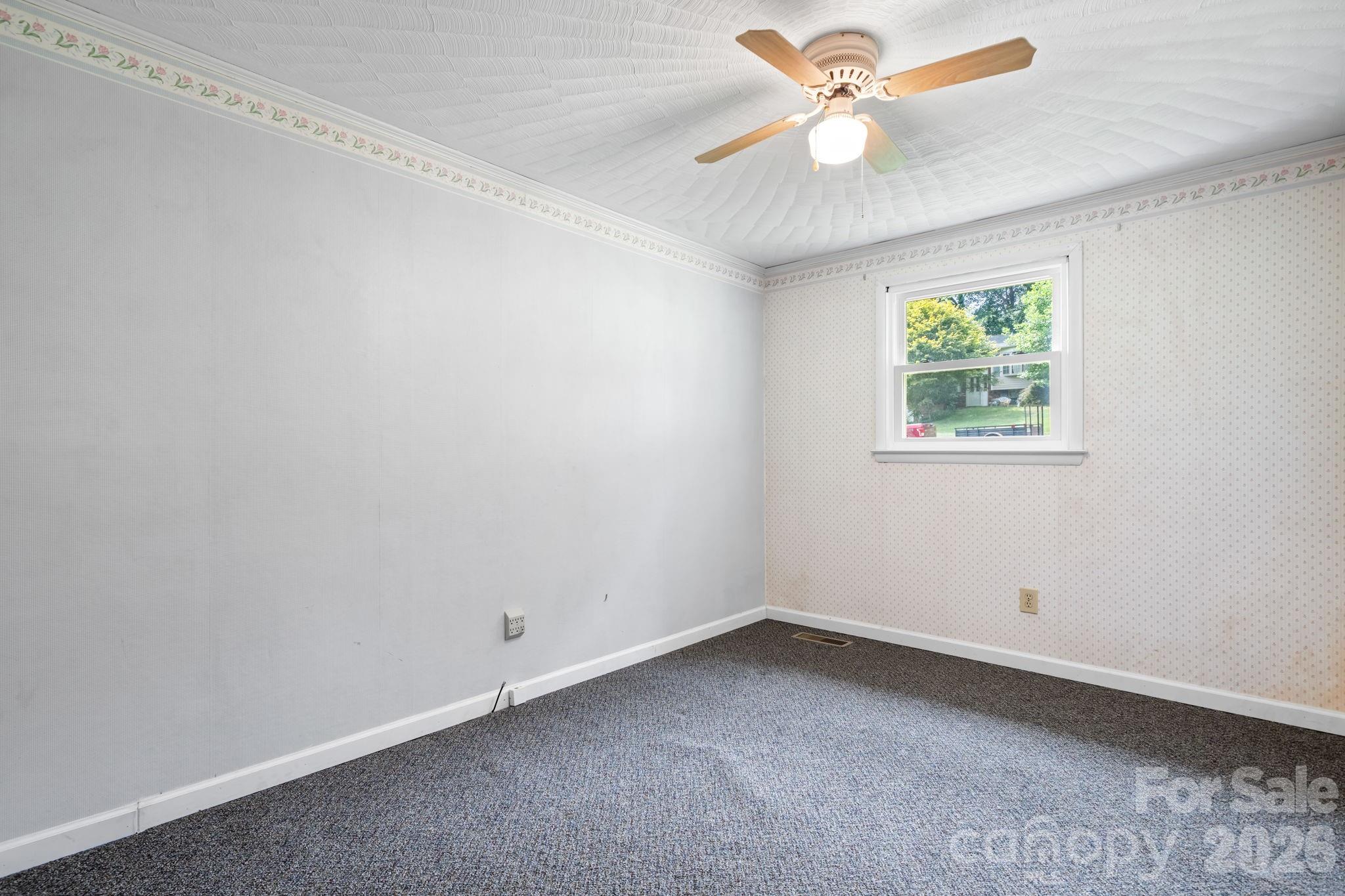 2428 Cedar Valley Drive Property Photo 20