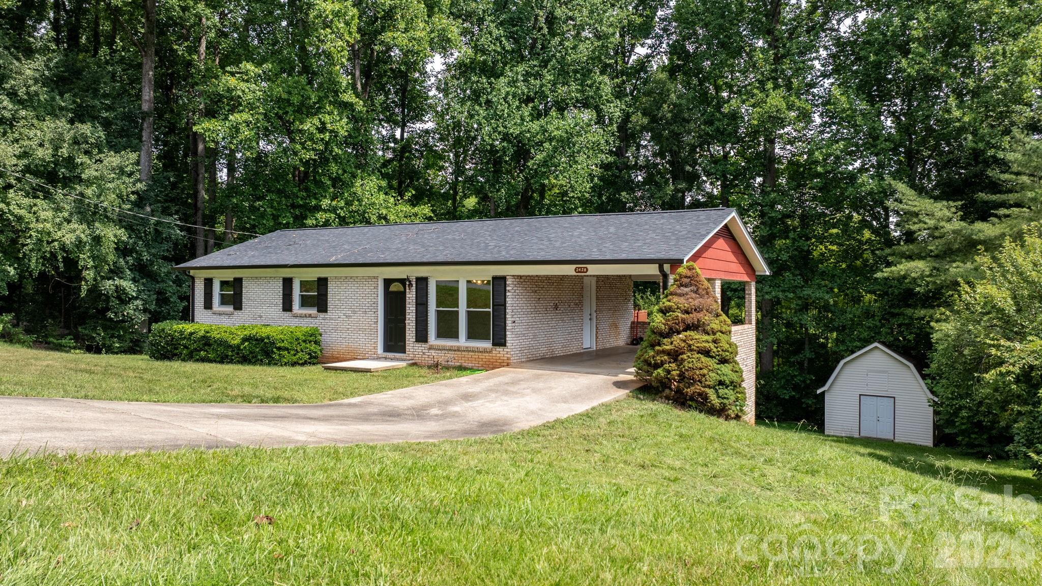2428 Cedar Valley Drive Property Photo 28