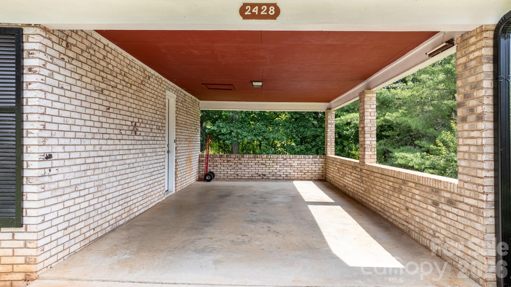 2428 Cedar Valley Drive Property Photo 31