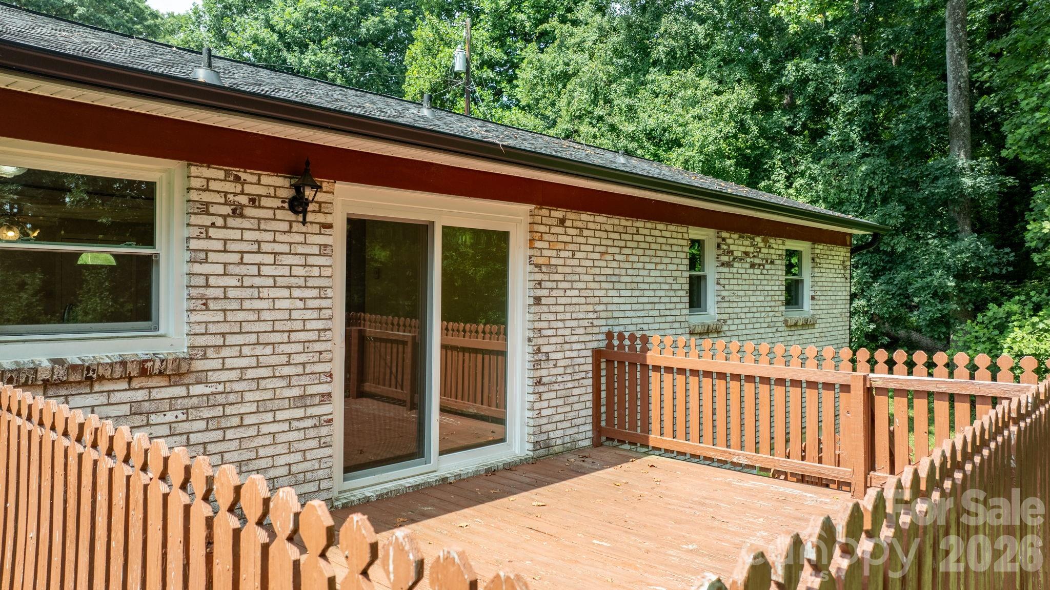 2428 Cedar Valley Drive Property Photo 42