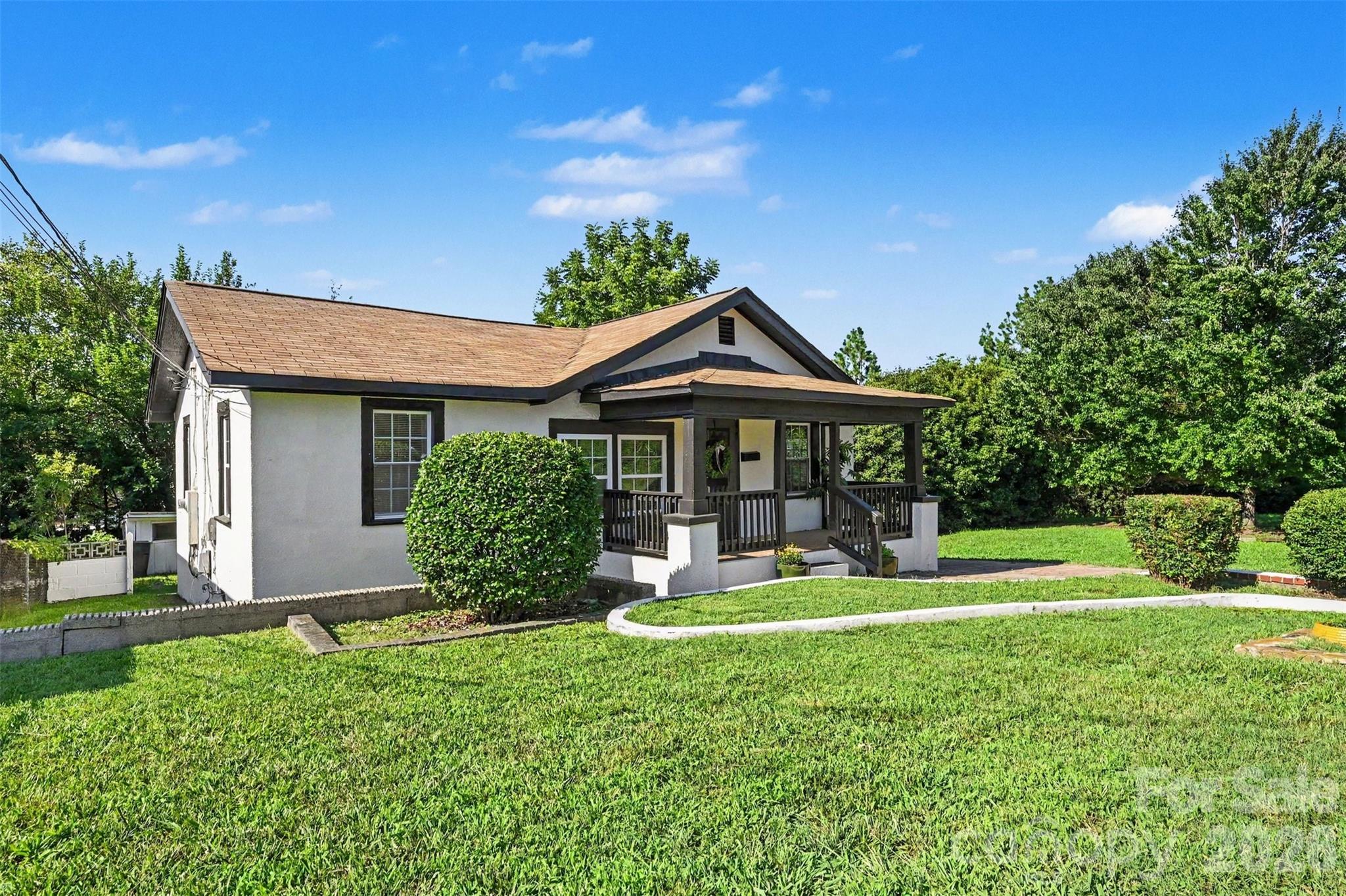 1309 Dearborn Avenue Property Photo 3