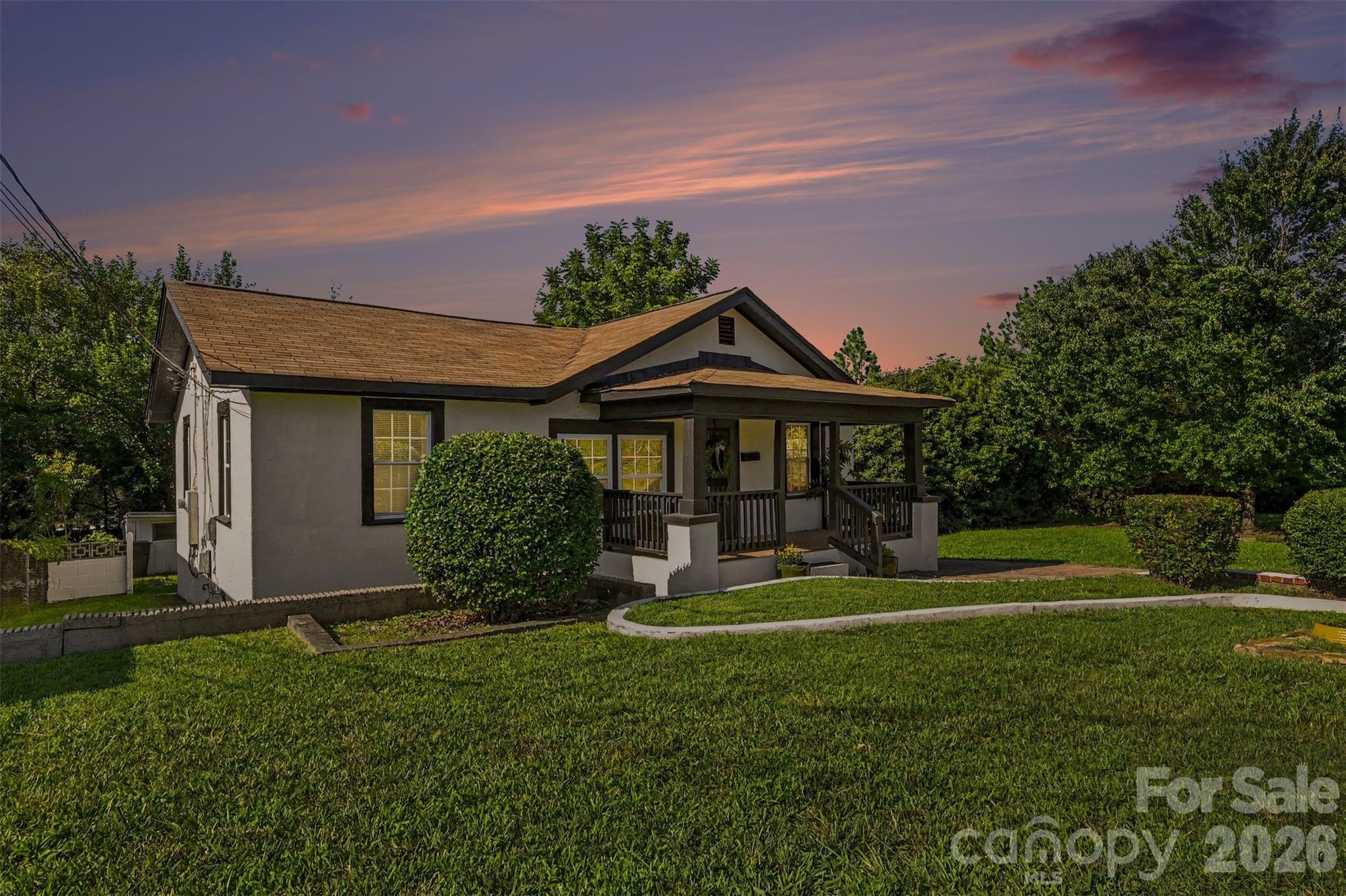 1309 Dearborn Avenue Property Photo 4