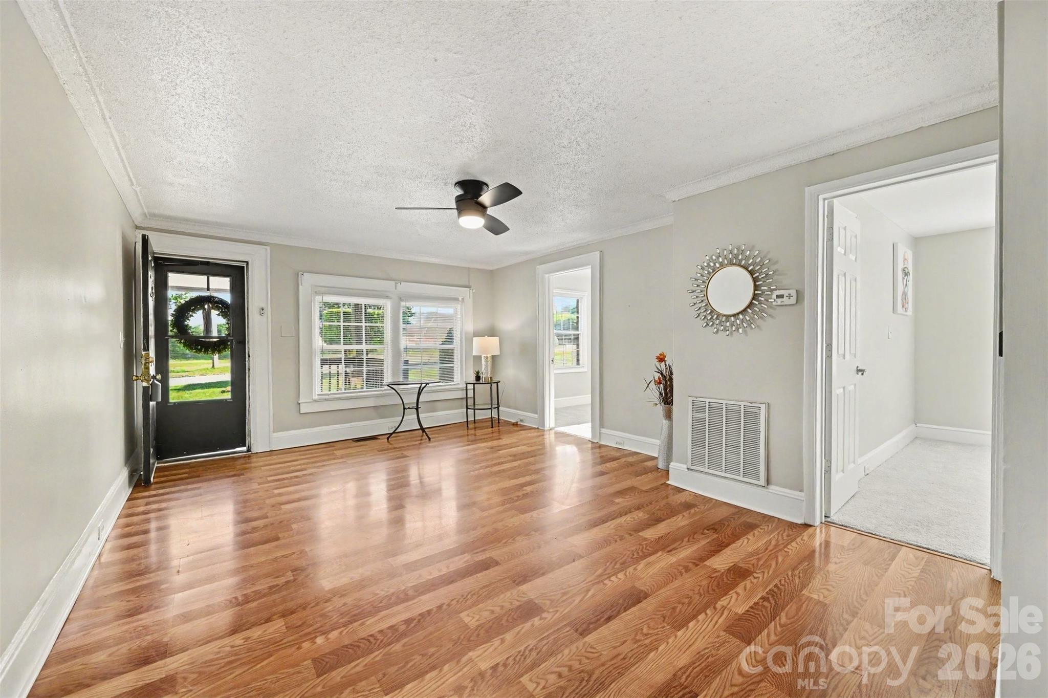1309 Dearborn Avenue Property Photo 9