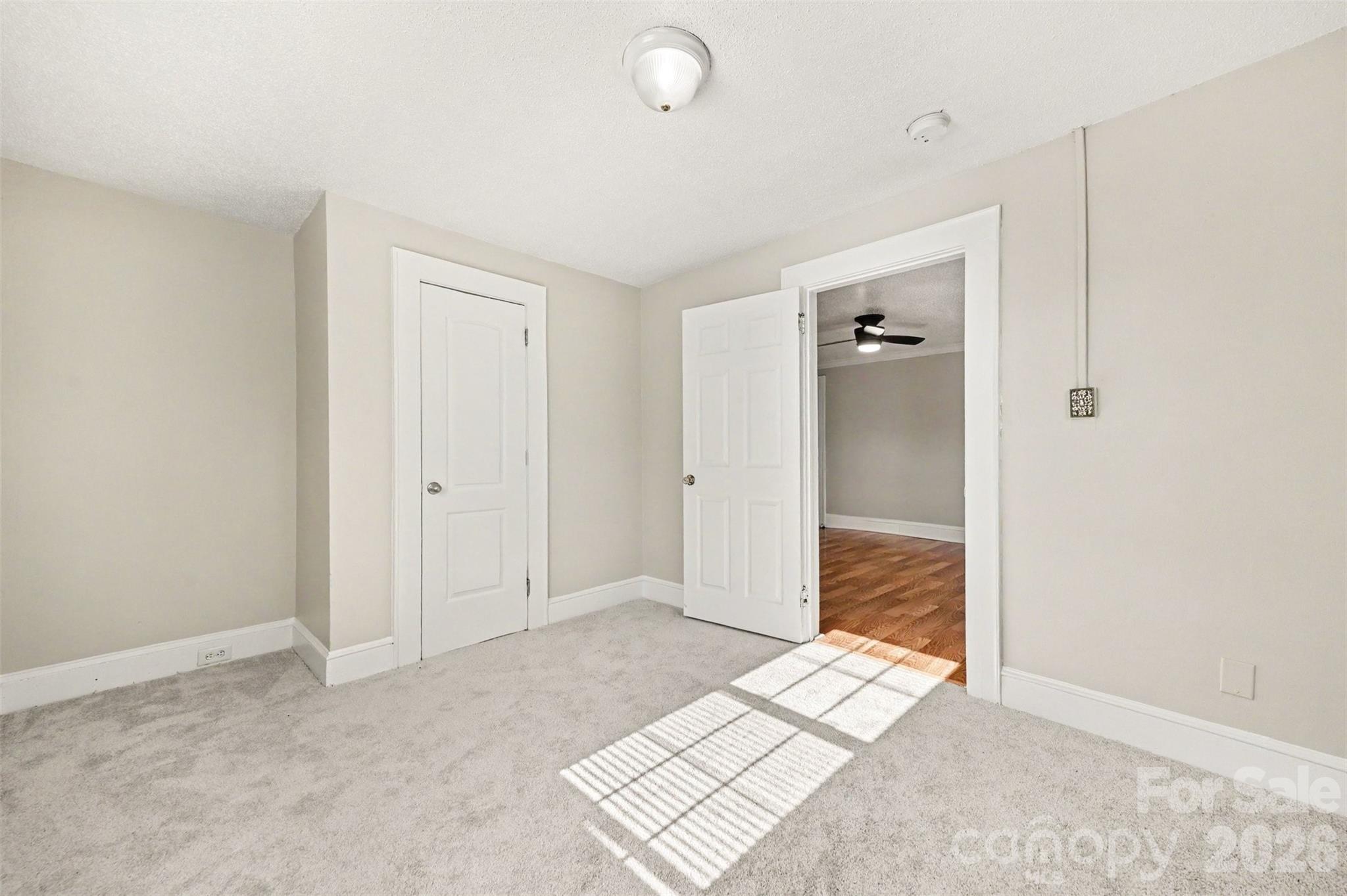 1309 Dearborn Avenue Property Photo 20