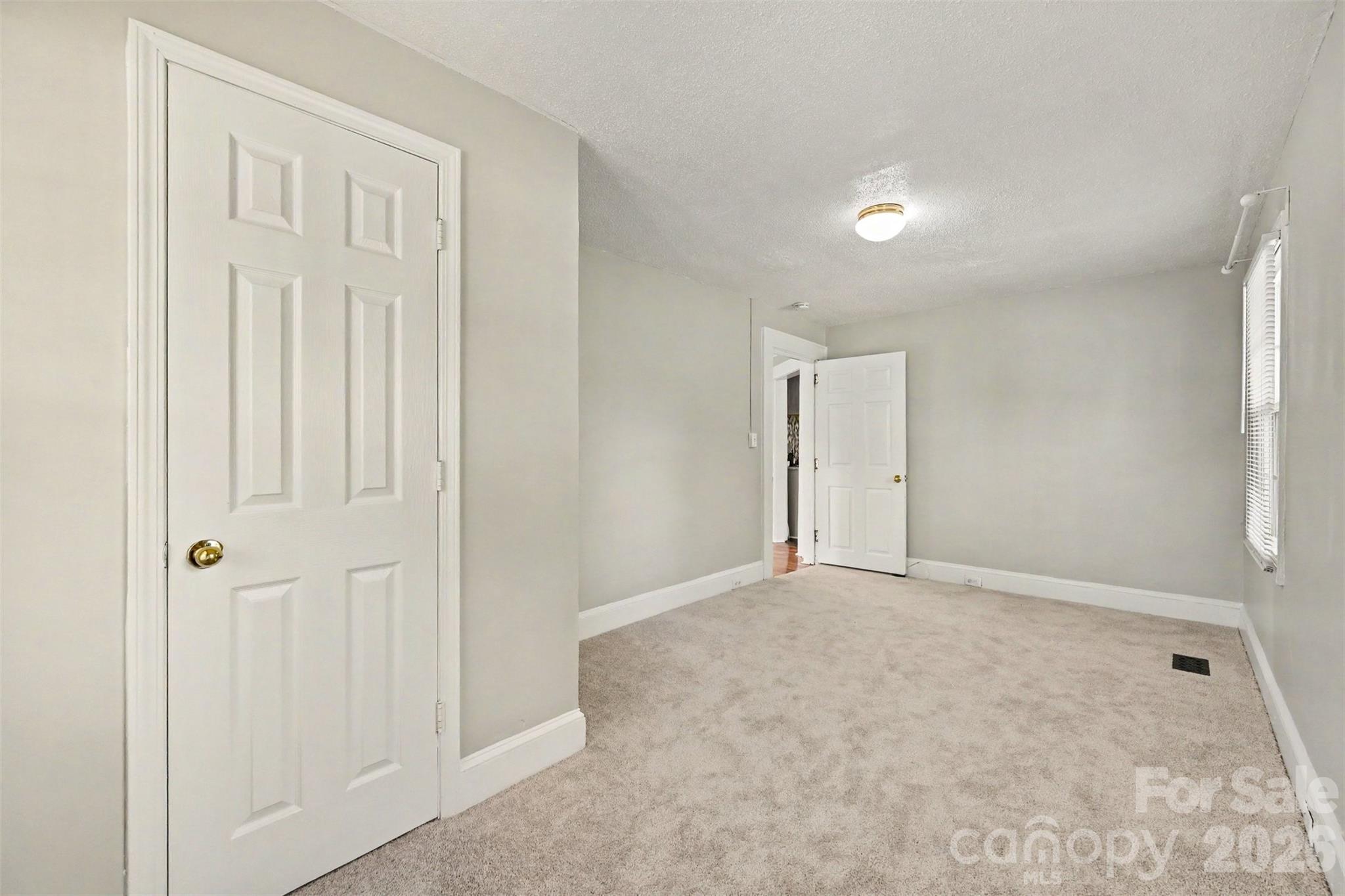 1309 Dearborn Avenue Property Photo 28