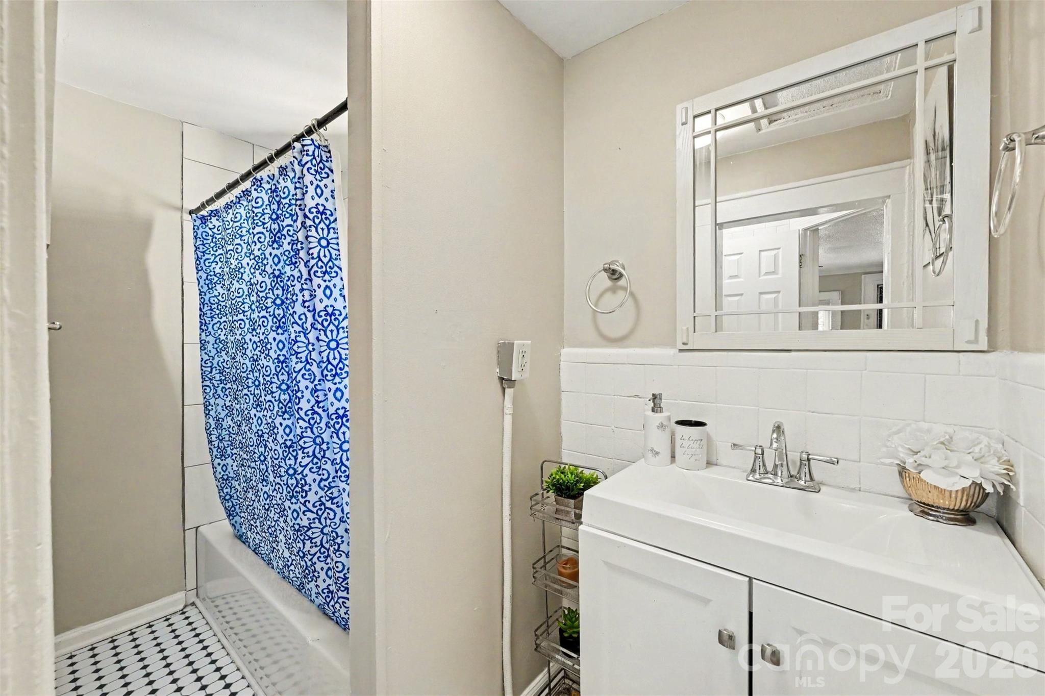 1309 Dearborn Avenue Property Photo 31