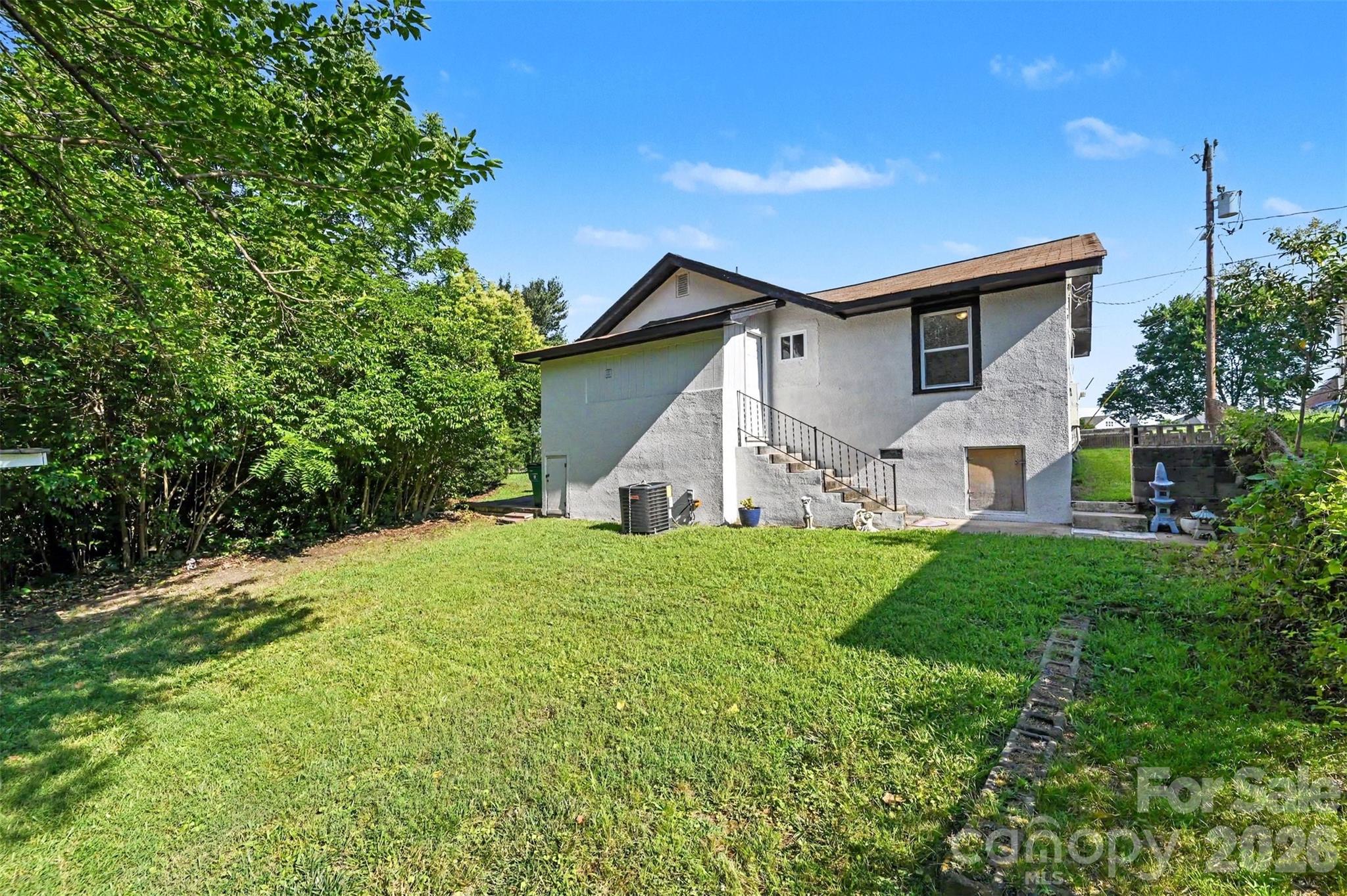 1309 Dearborn Avenue Property Photo 38