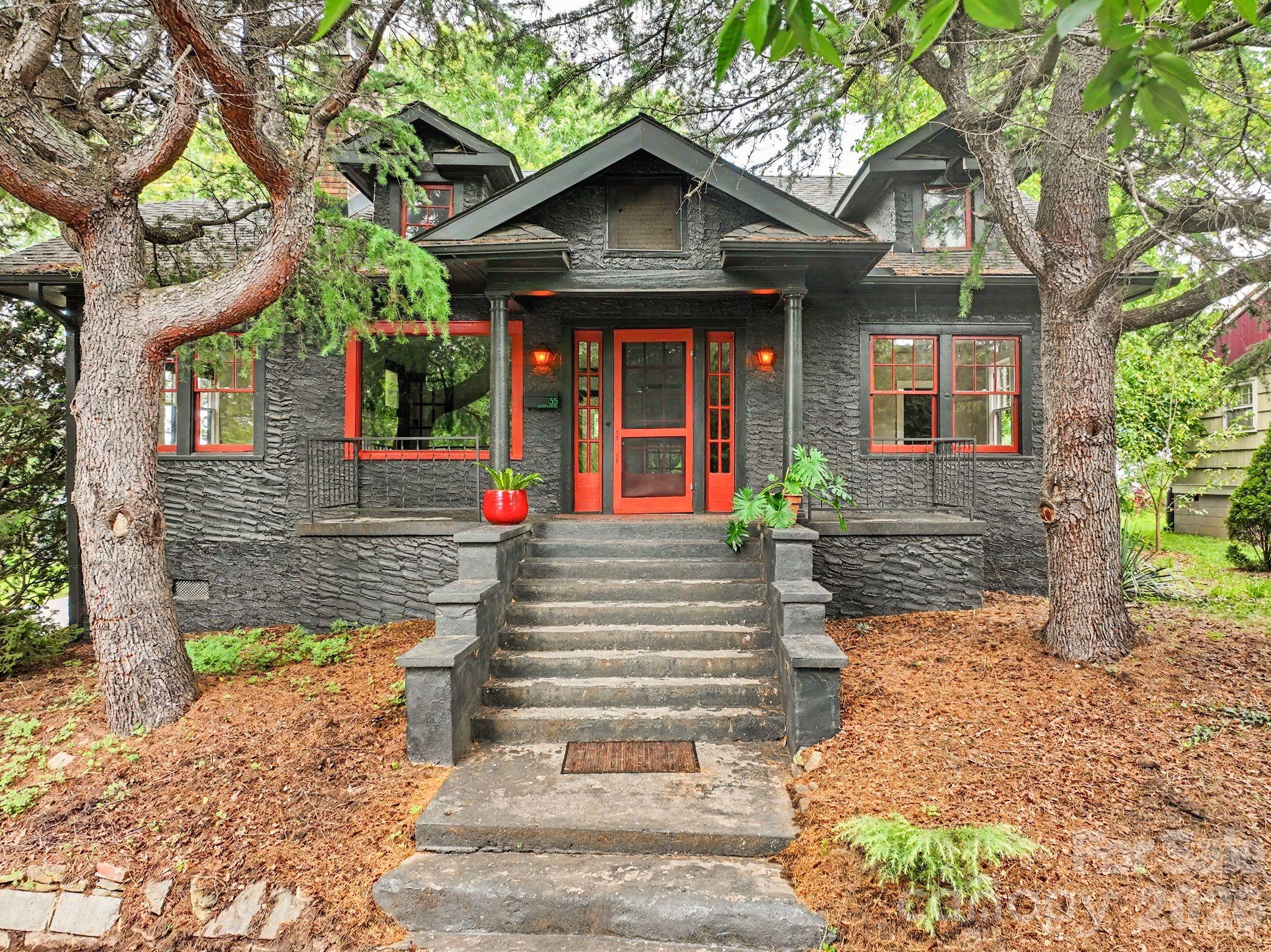 35 Northview Street Property Photo 1