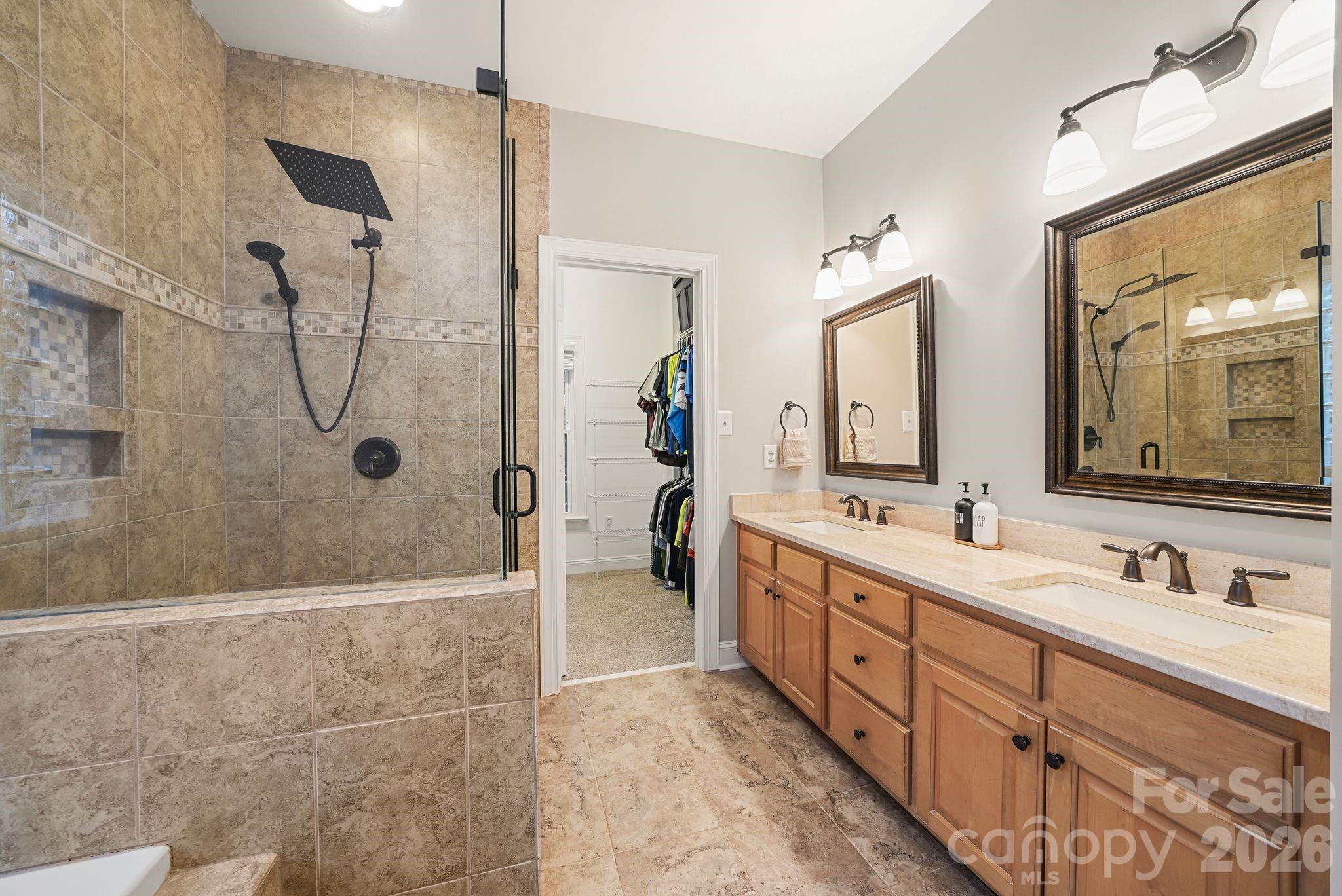 4437 Shannamara Drive Property Photo 21
