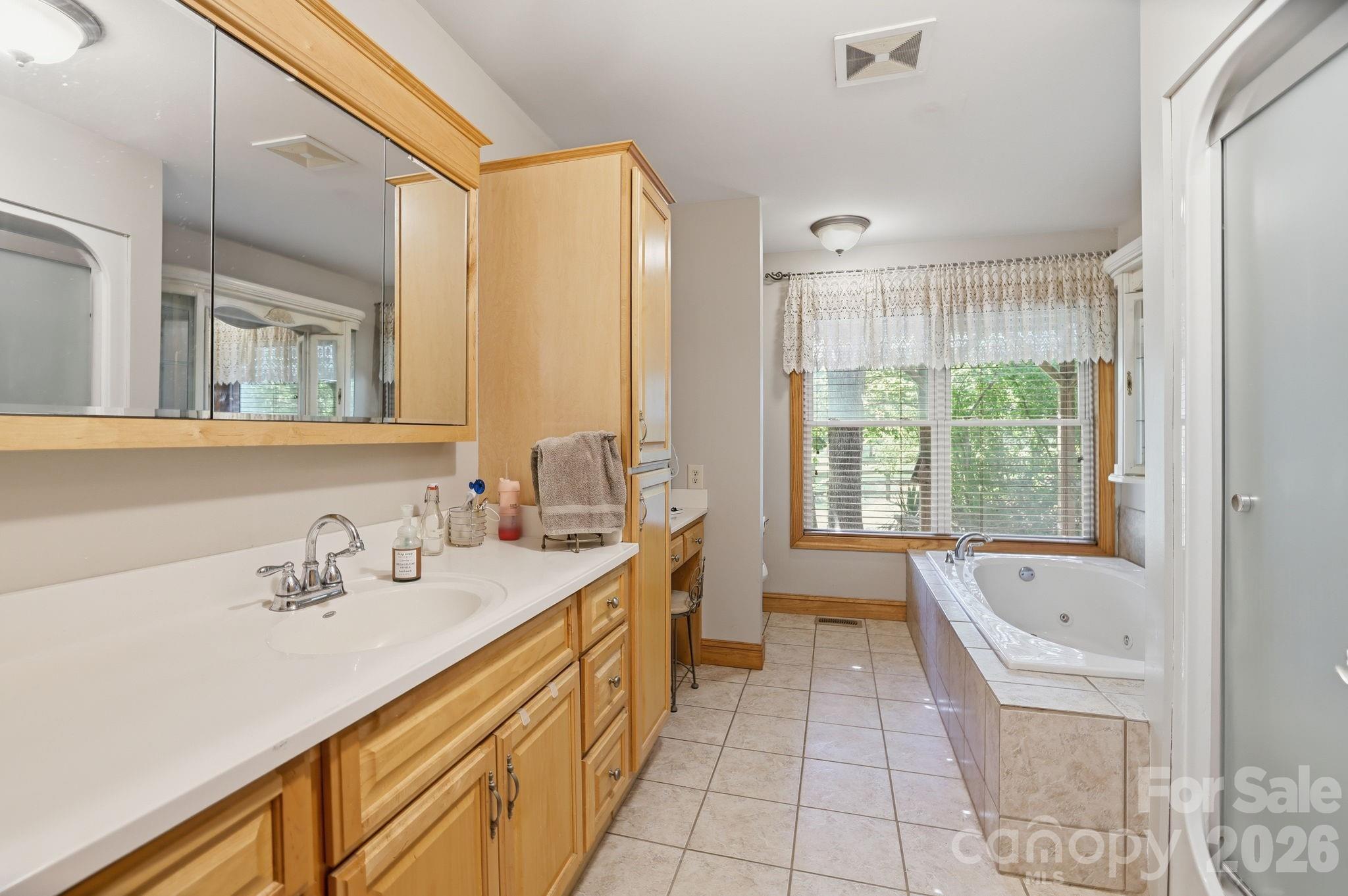 1916 Mcintyre Road Property Photo 5