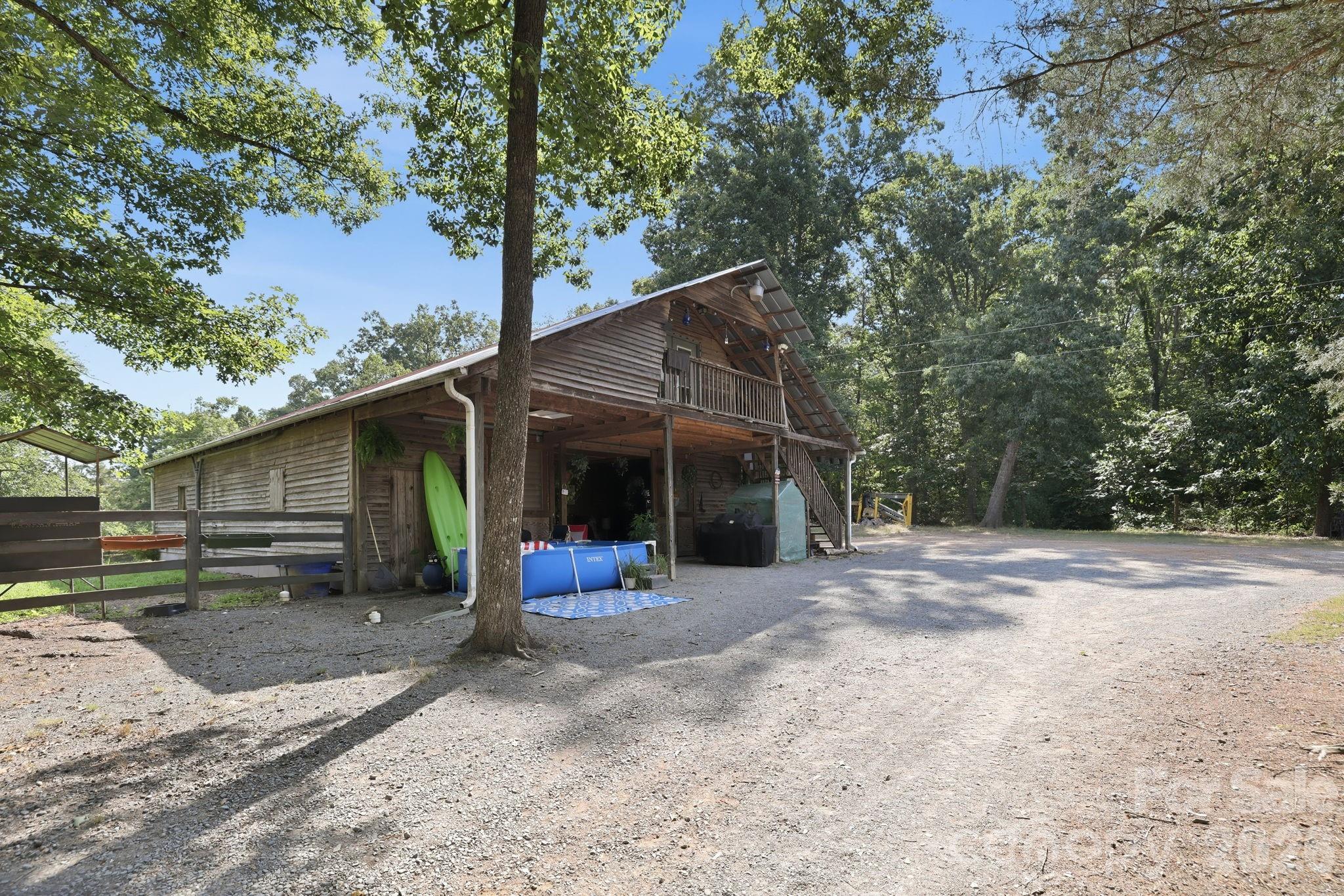 1916 Mcintyre Road Property Photo 33