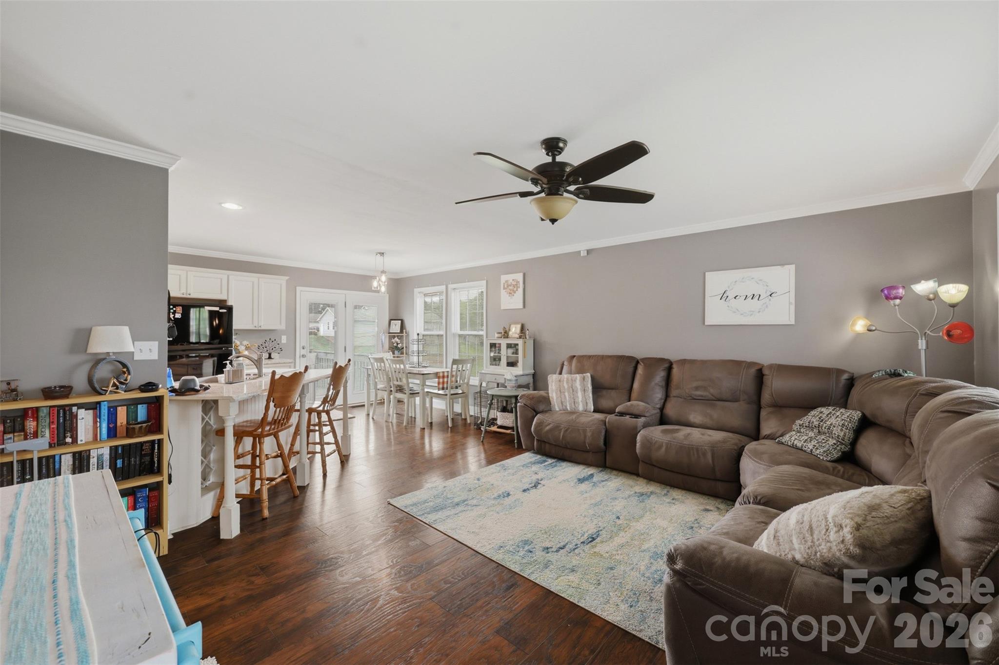 398 Green Meadows Drive Property Photo 7