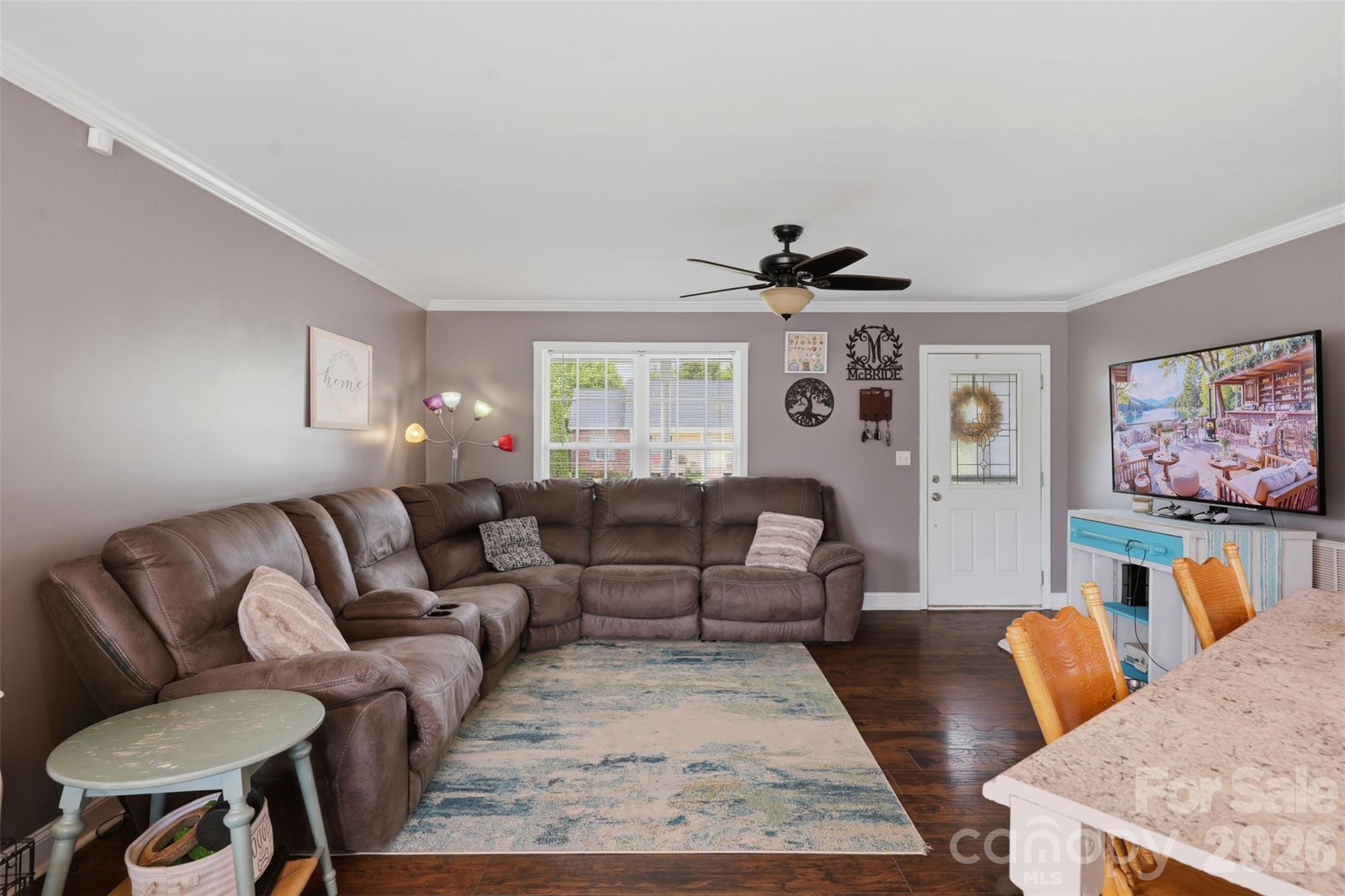 398 Green Meadows Drive Property Photo 8