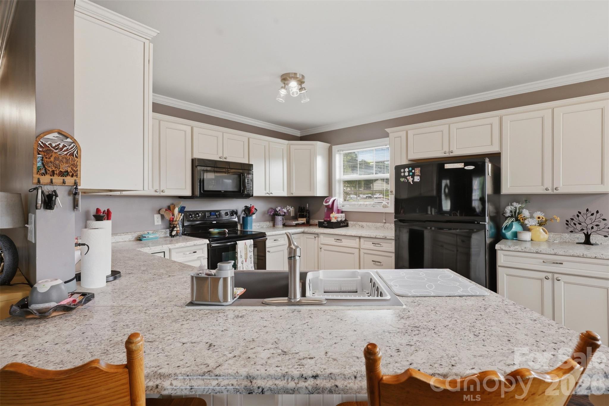 398 Green Meadows Drive Property Photo 11