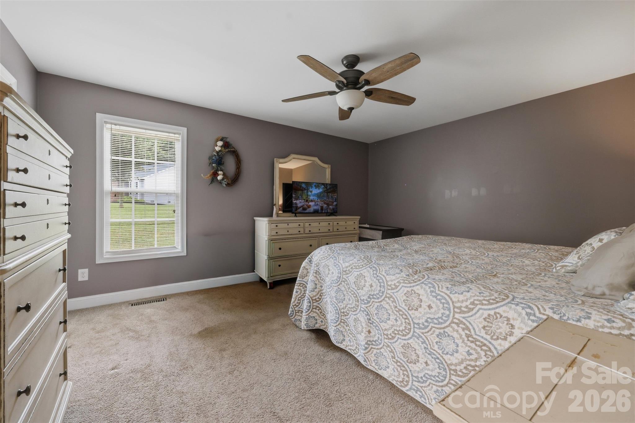 398 Green Meadows Drive Property Photo 14