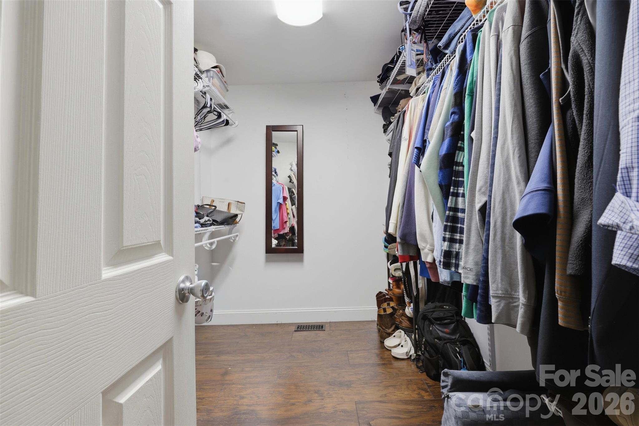 398 Green Meadows Drive Property Photo 23