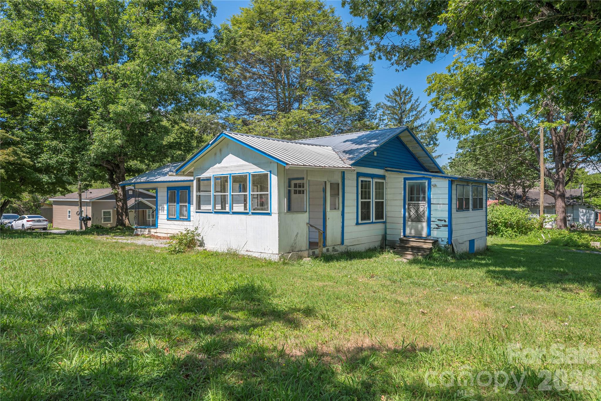 308 Substation Street Property Photo 4