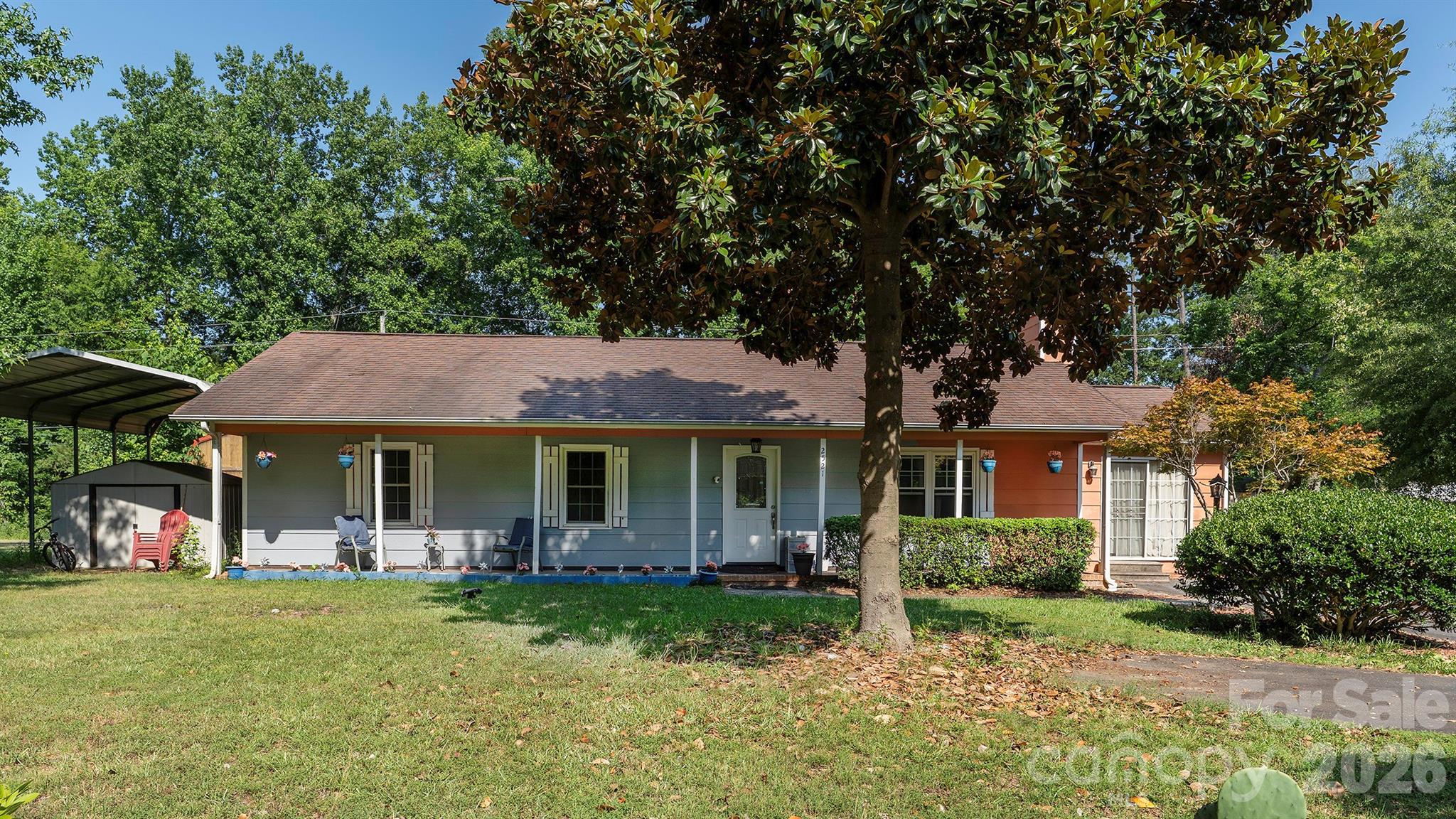 2521 Kempsar Lane Property Photo 1