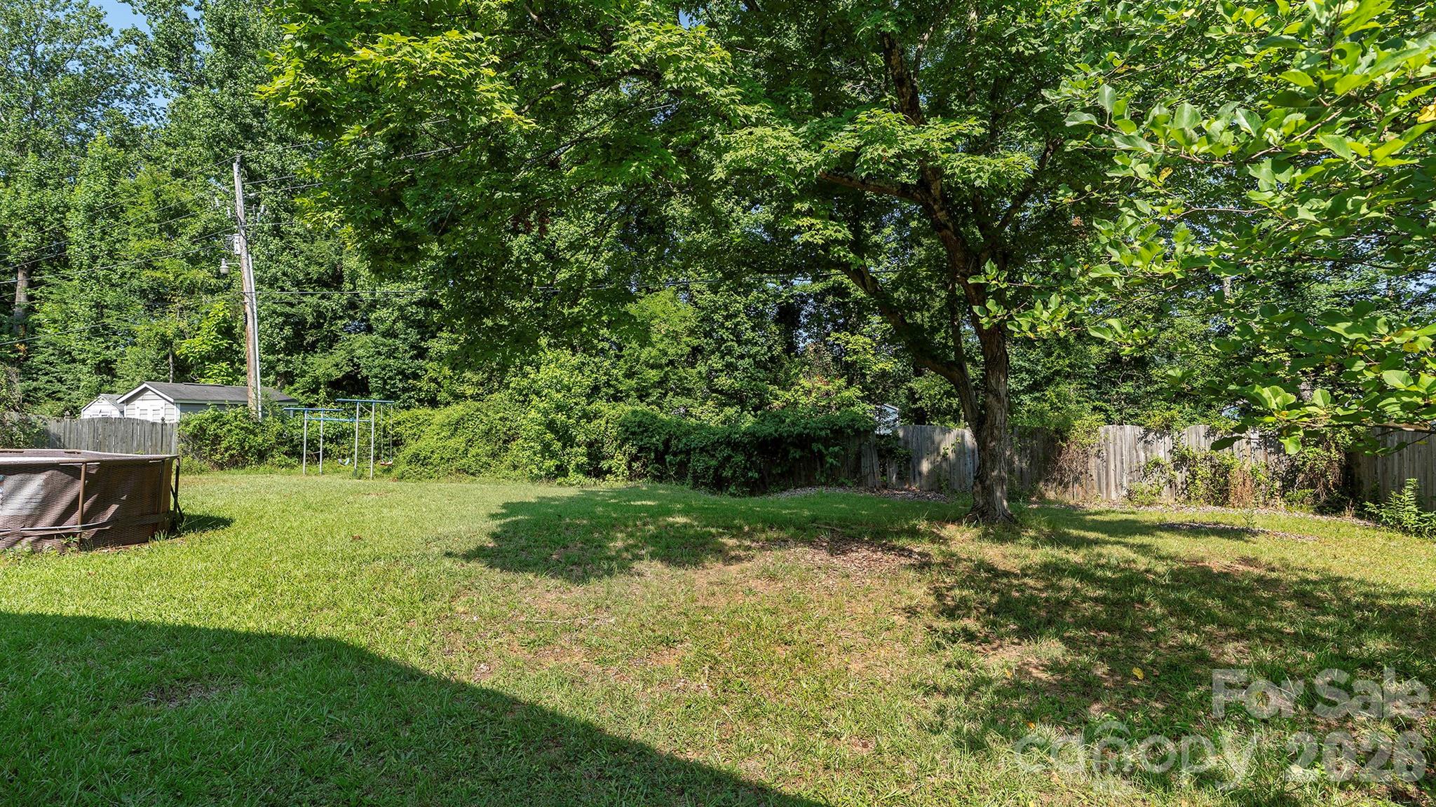 2521 Kempsar Lane Property Photo 24