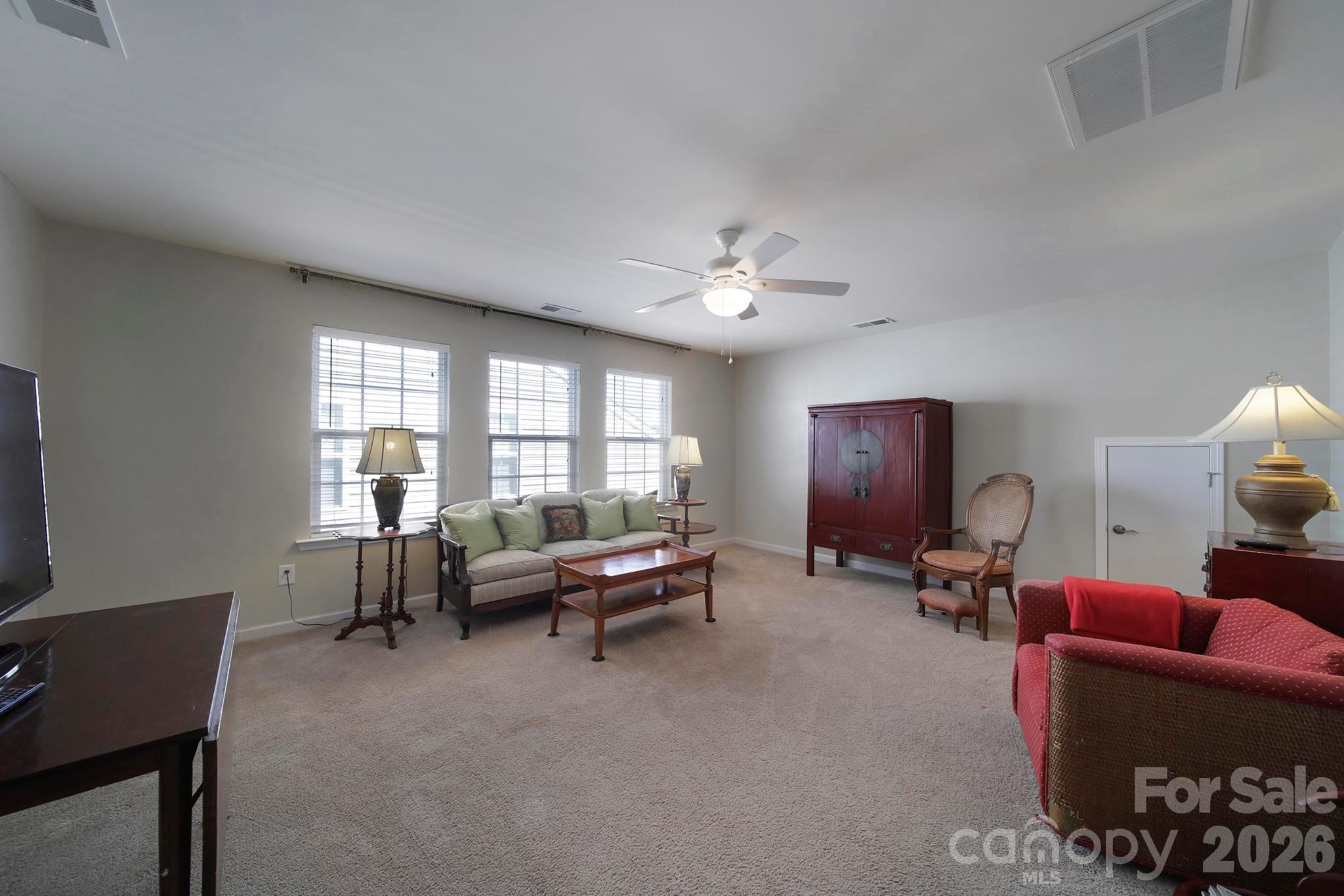 530 Livingston Drive Property Photo 26