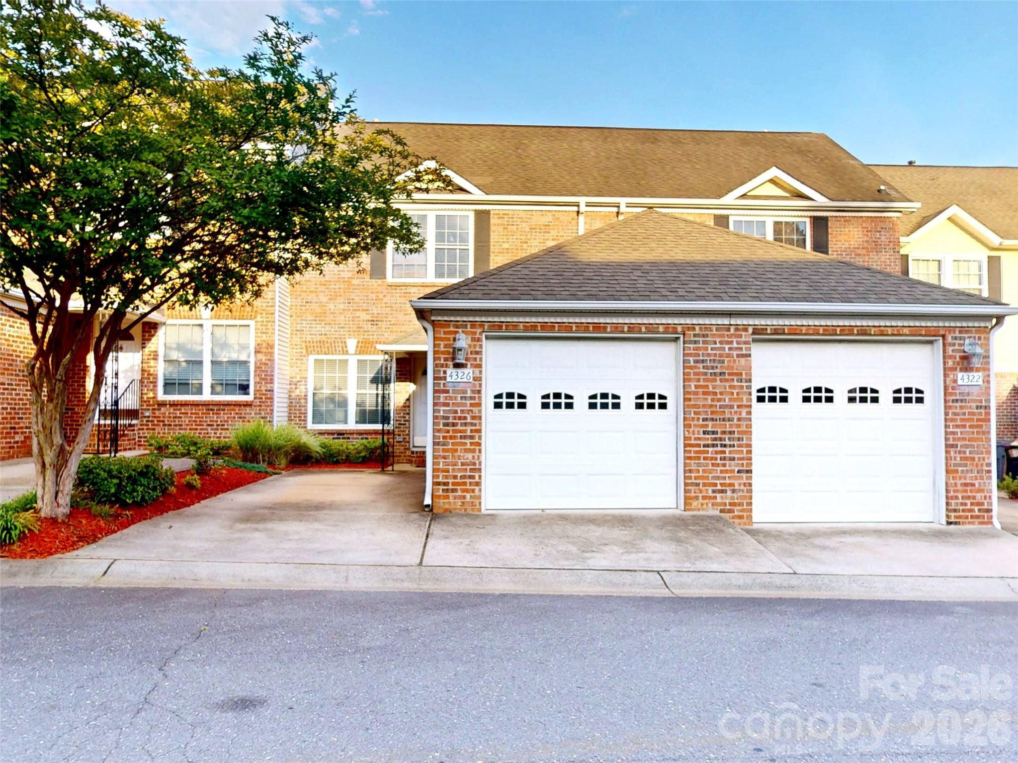4326 Laurel Hill Lane Property Photo 1