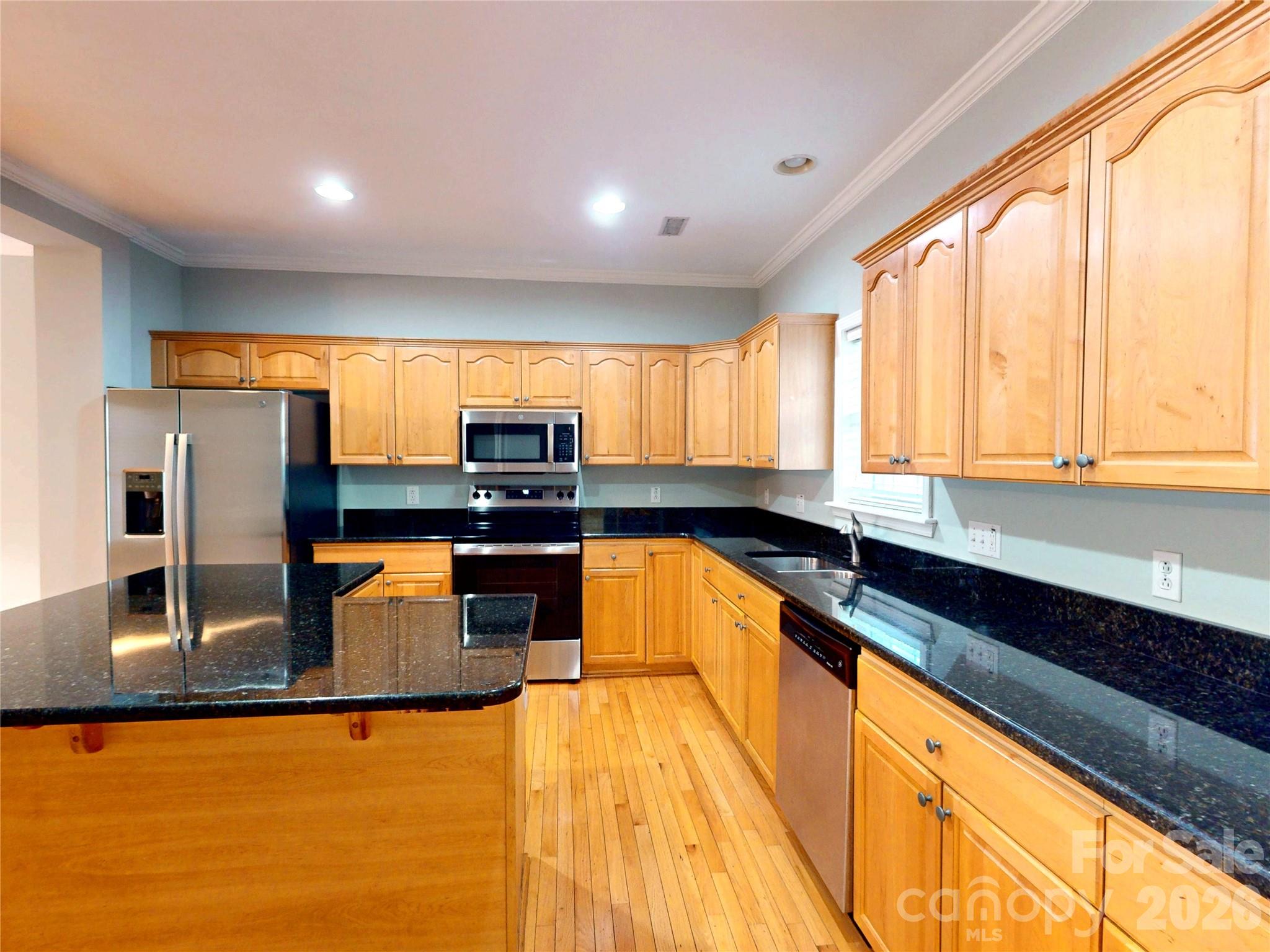 4326 Laurel Hill Lane Property Photo 3