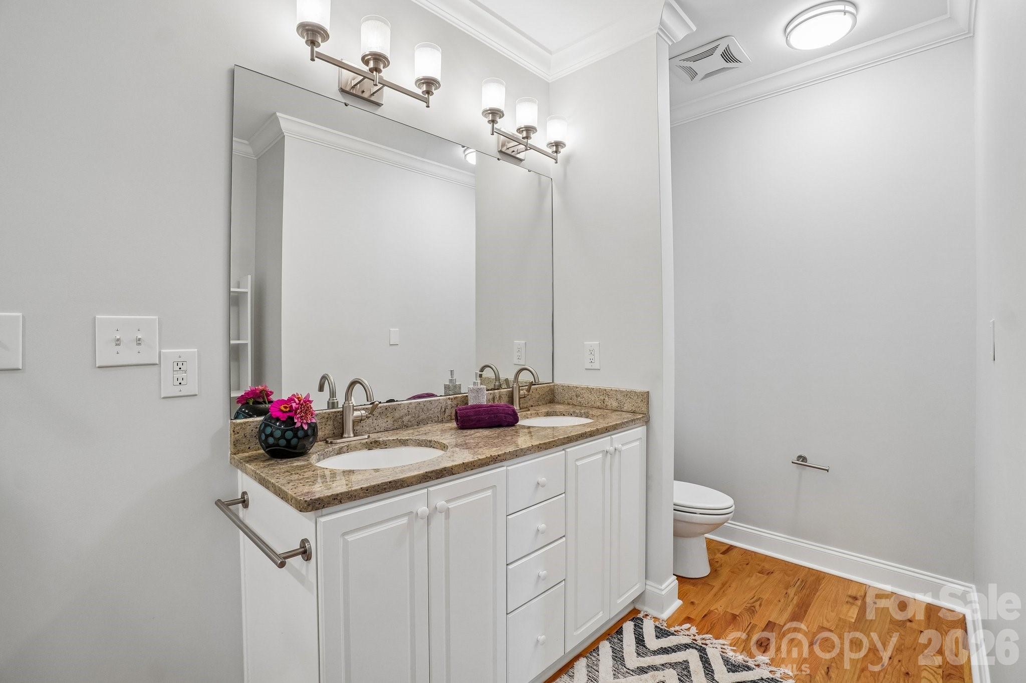 175 S Lexington Avenue 303 Property Photo 9