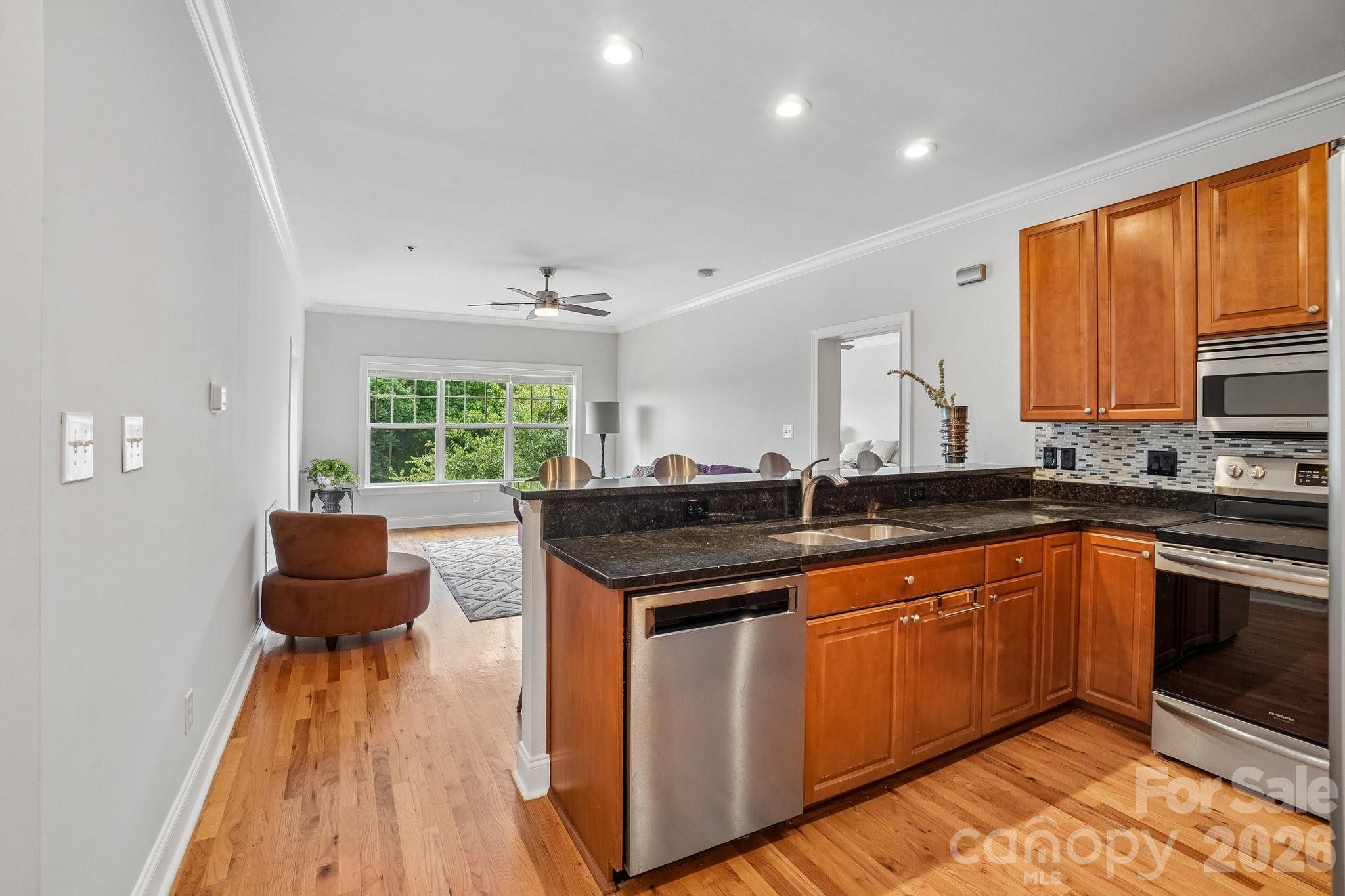 175 S Lexington Avenue 303 Property Photo 19