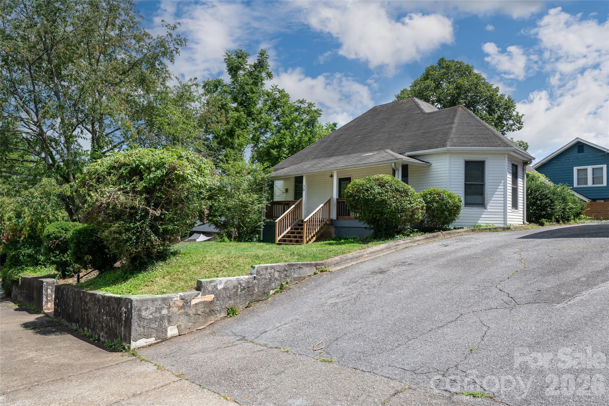 30 Bartlett Street Property Photo 4