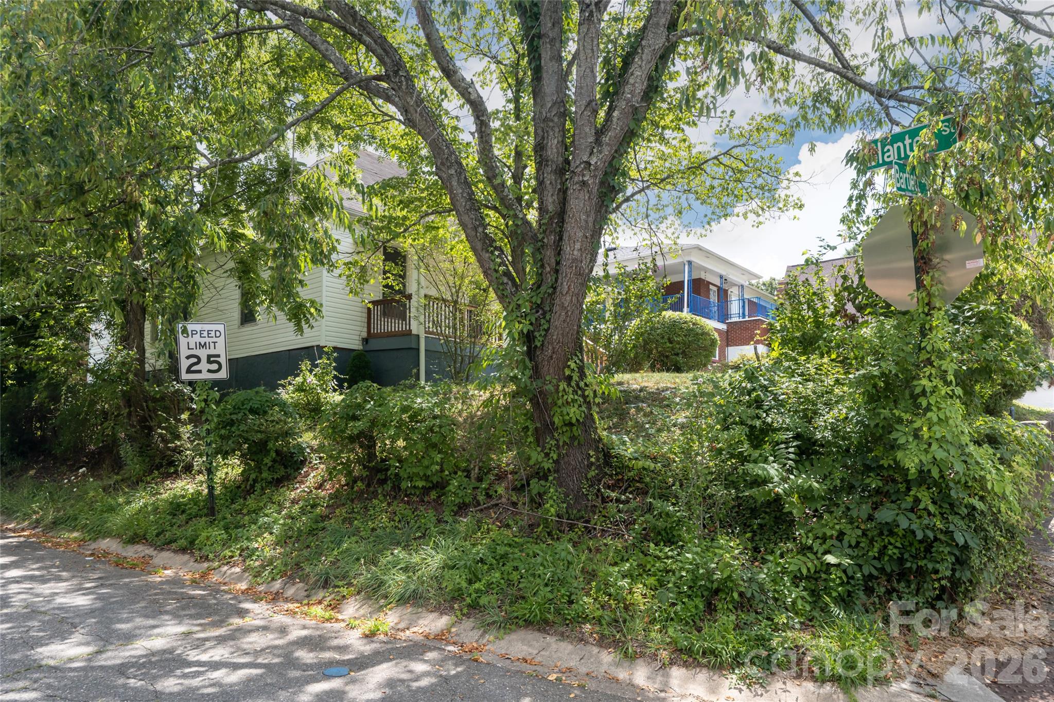 30 Bartlett Street Property Photo 8