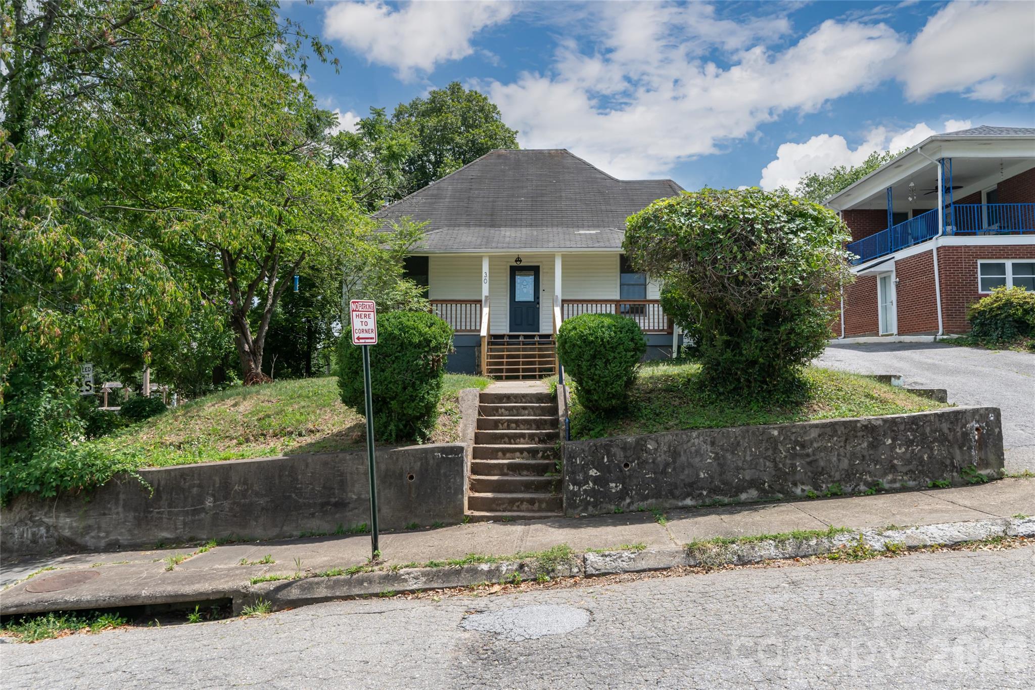 30 Bartlett Street Property Photo 12