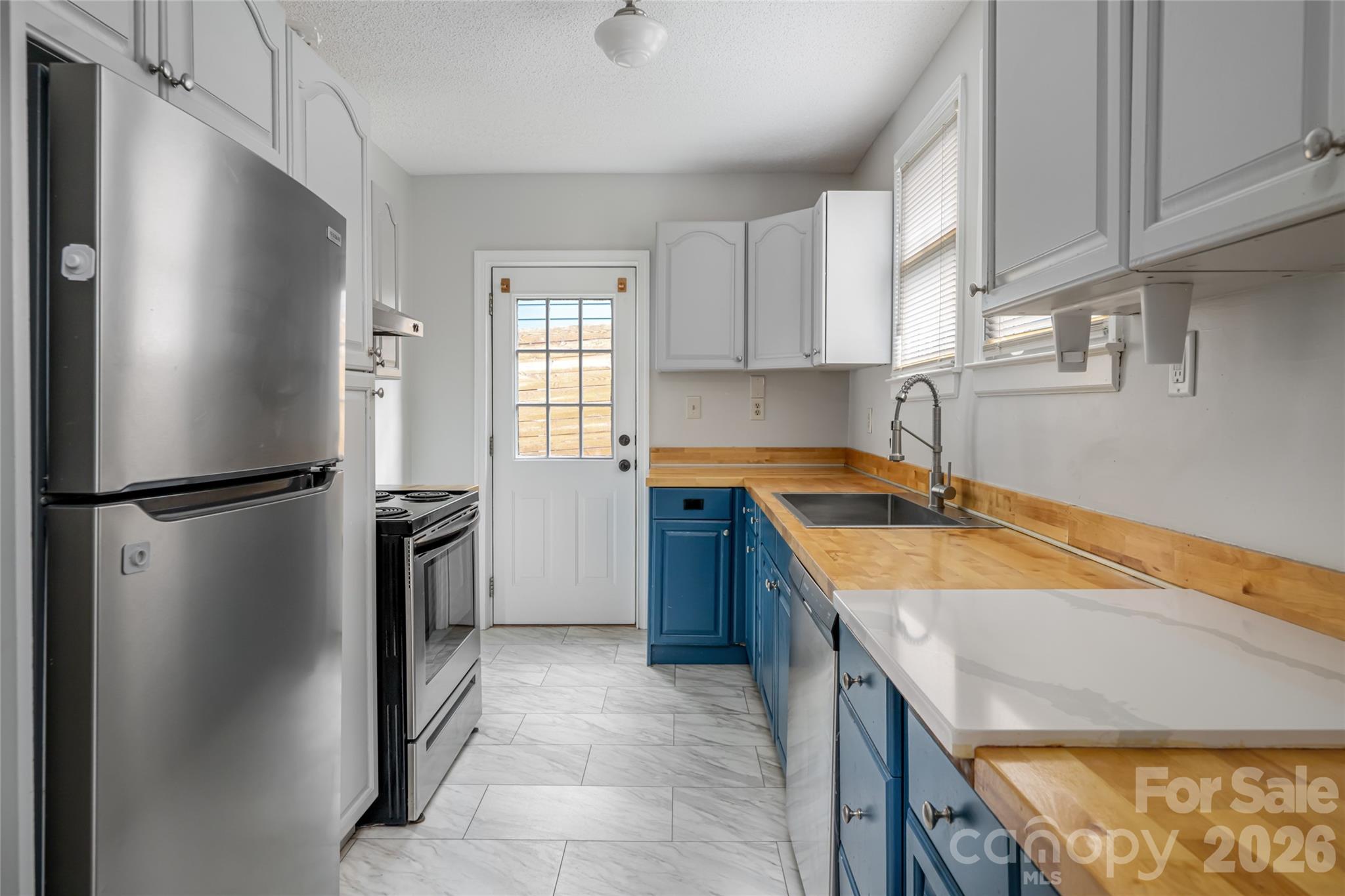 30 Bartlett Street Property Photo 22