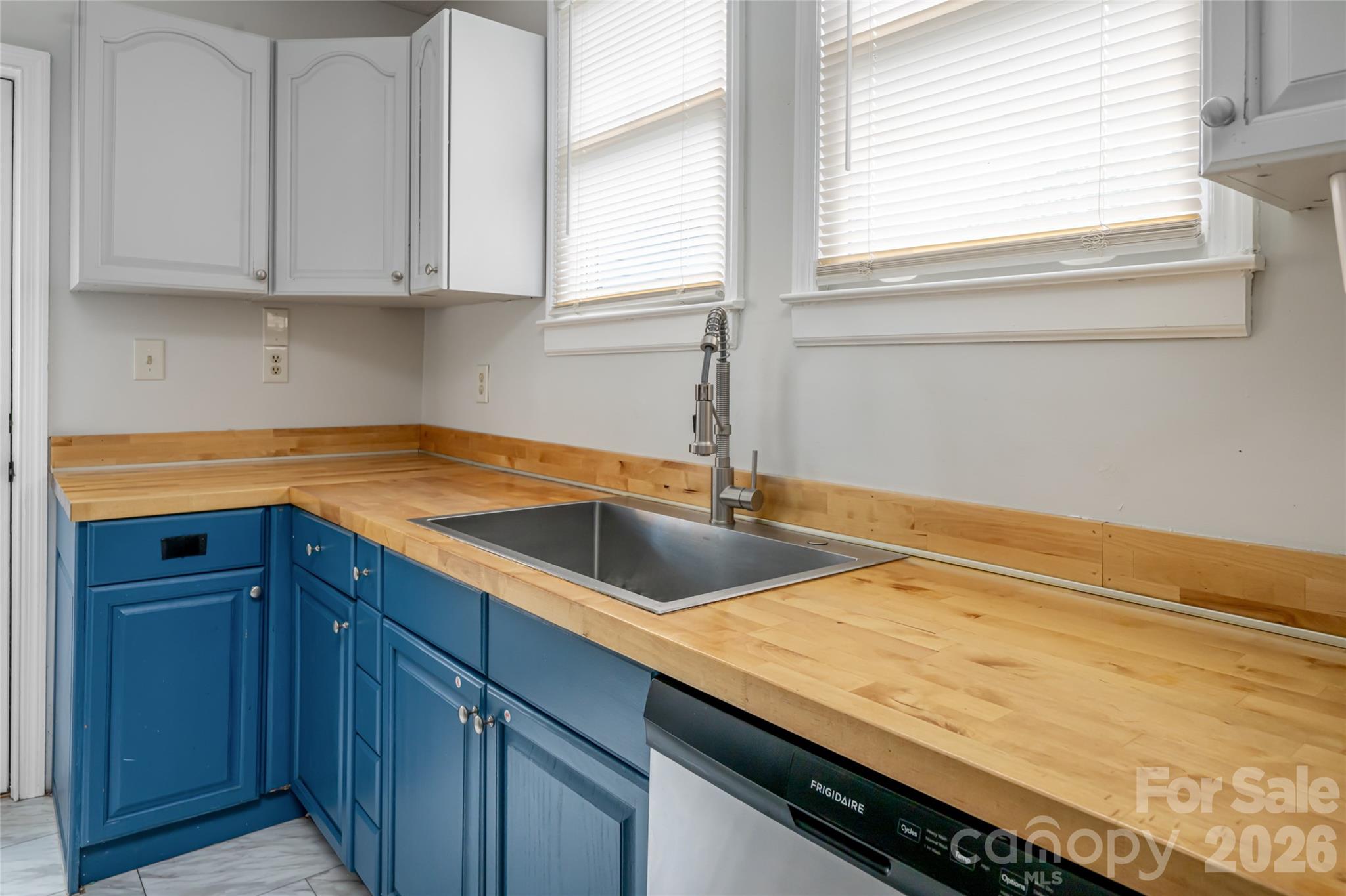 30 Bartlett Street Property Photo 23