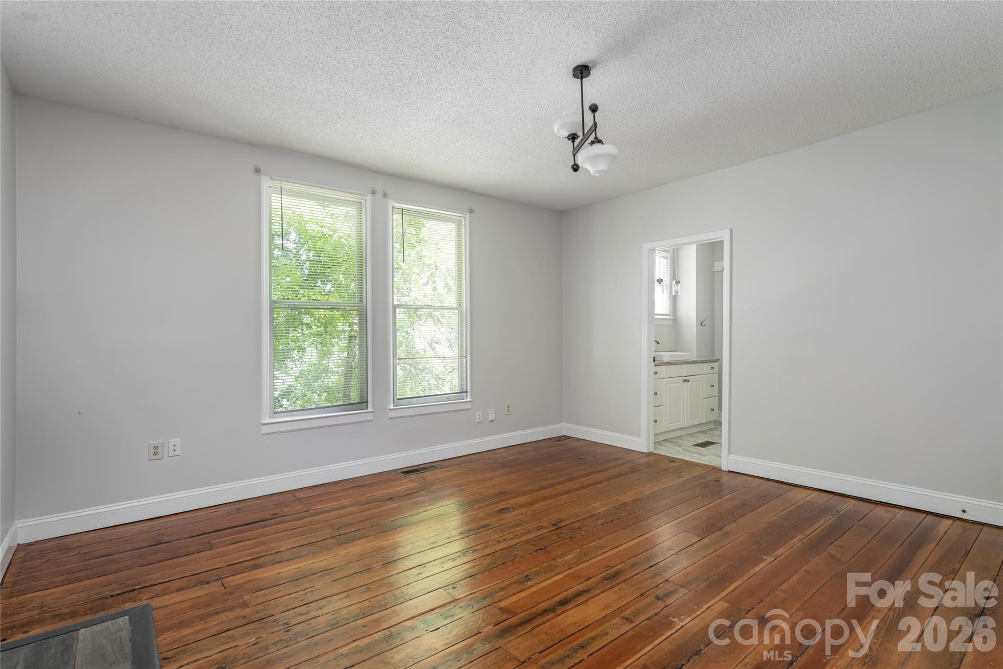 30 Bartlett Street Property Photo 26